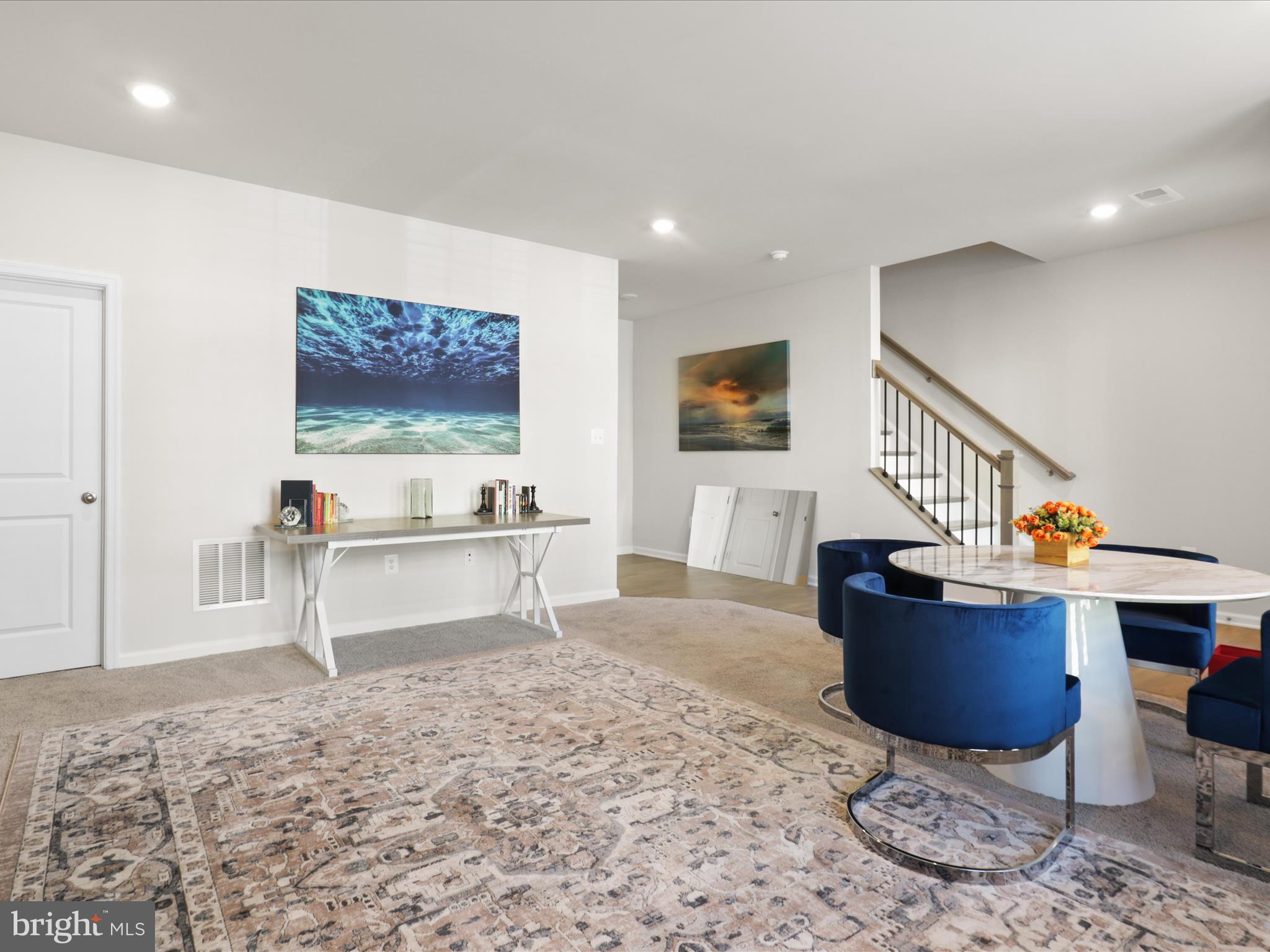 EAST QUARTER - Residential