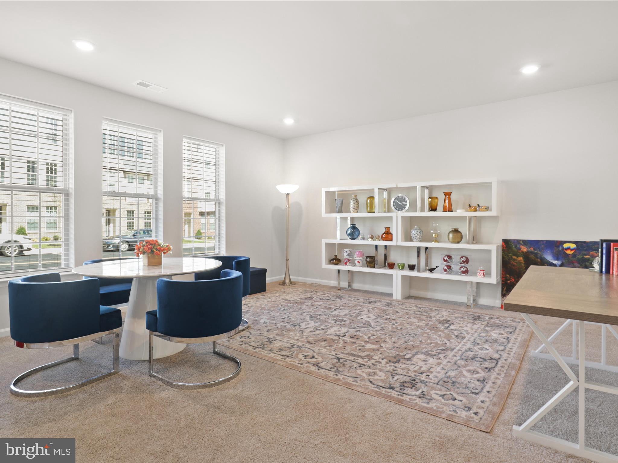 EAST QUARTER - Residential