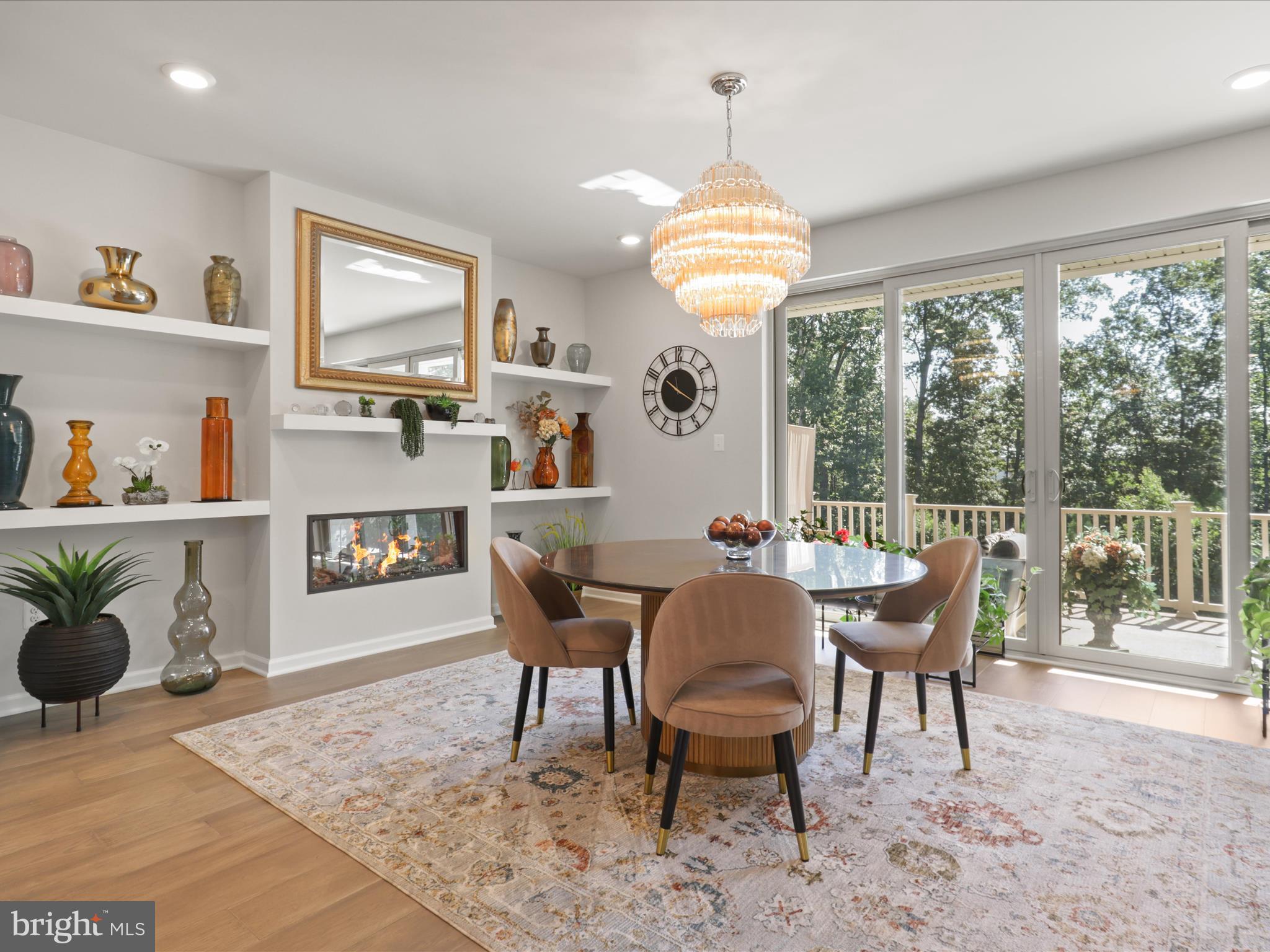 EAST QUARTER - Residential