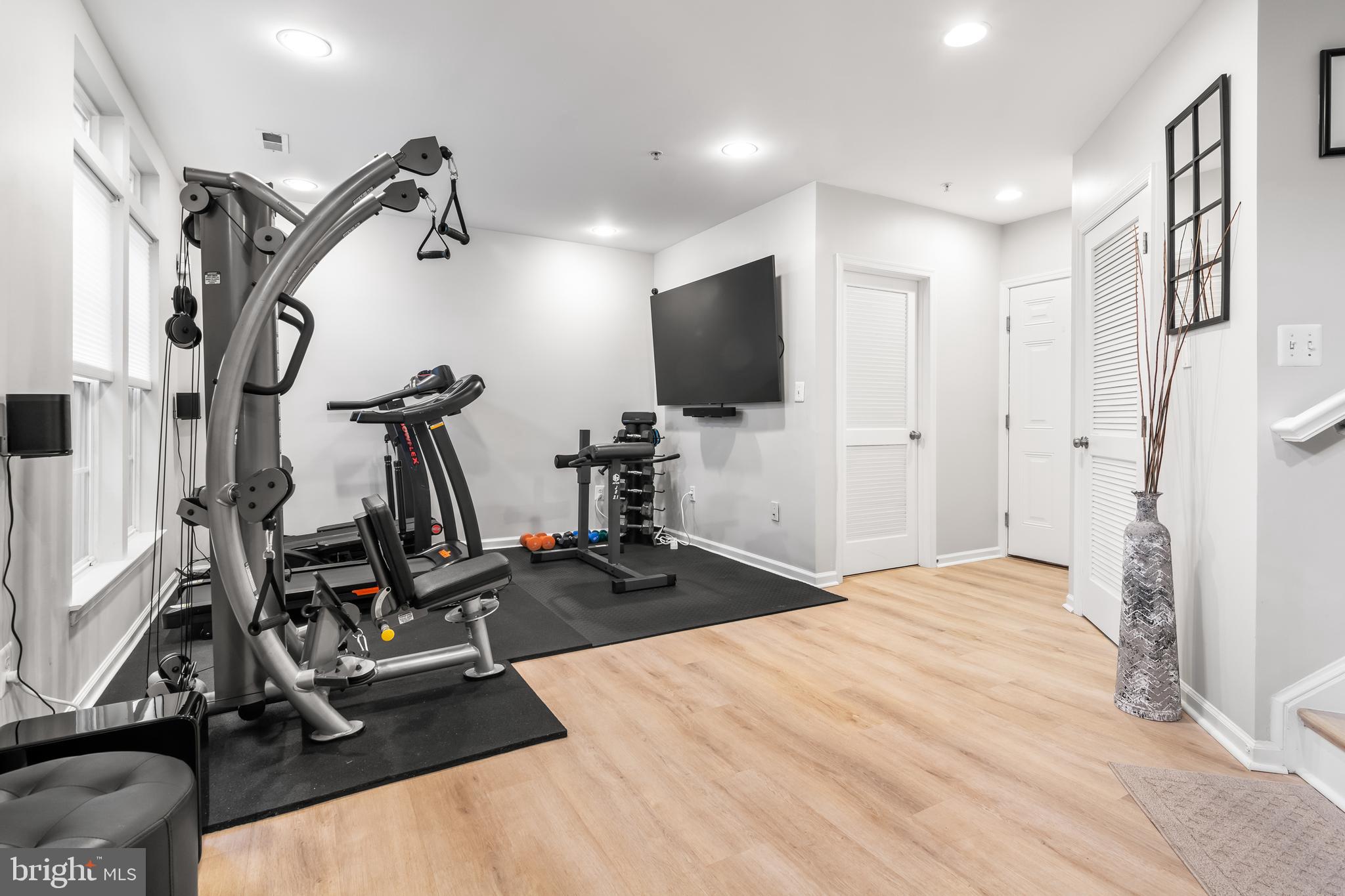 VILLAGES OF DORCHESTER - Residential