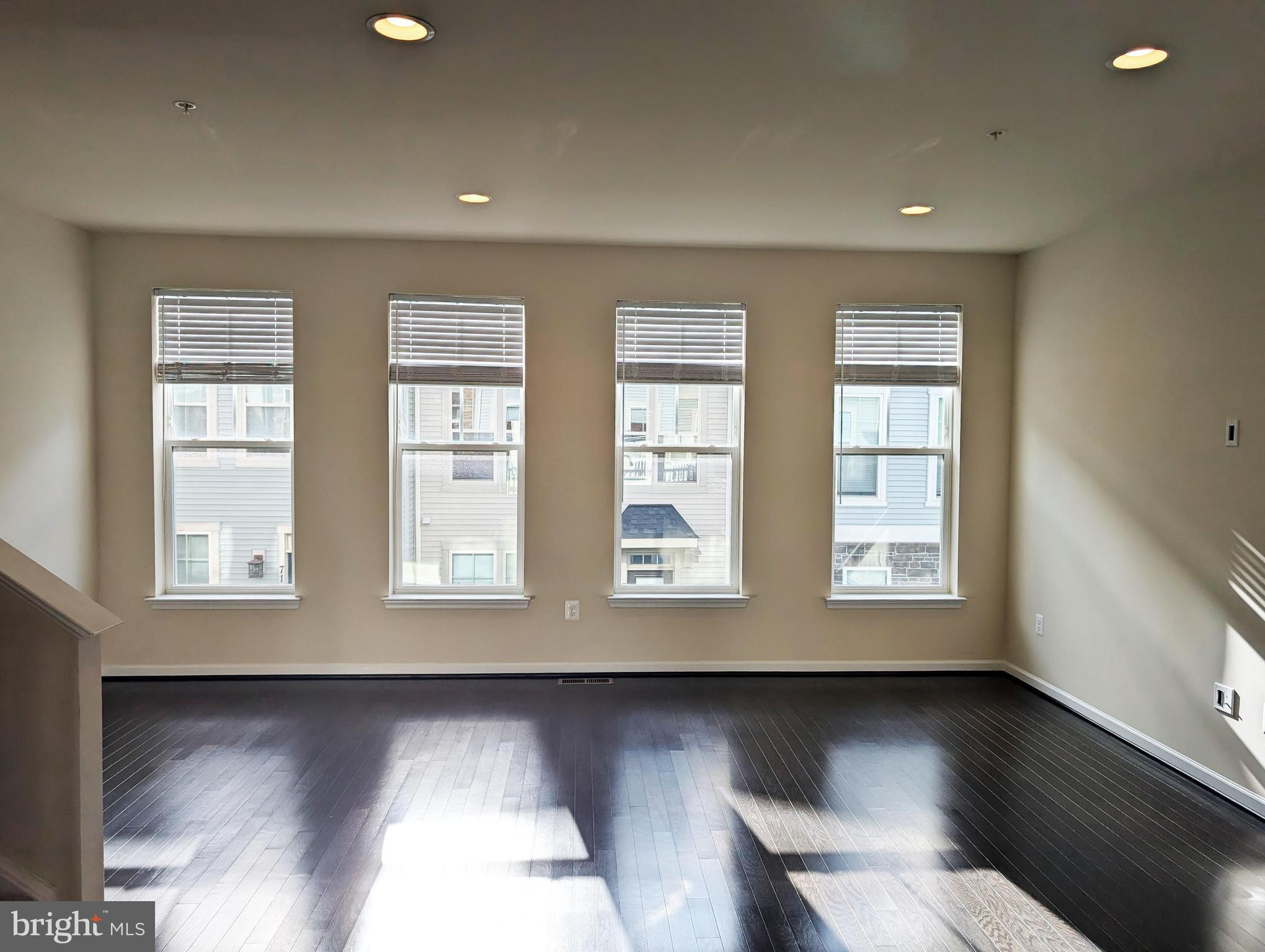 TANYARD COVE - Residential