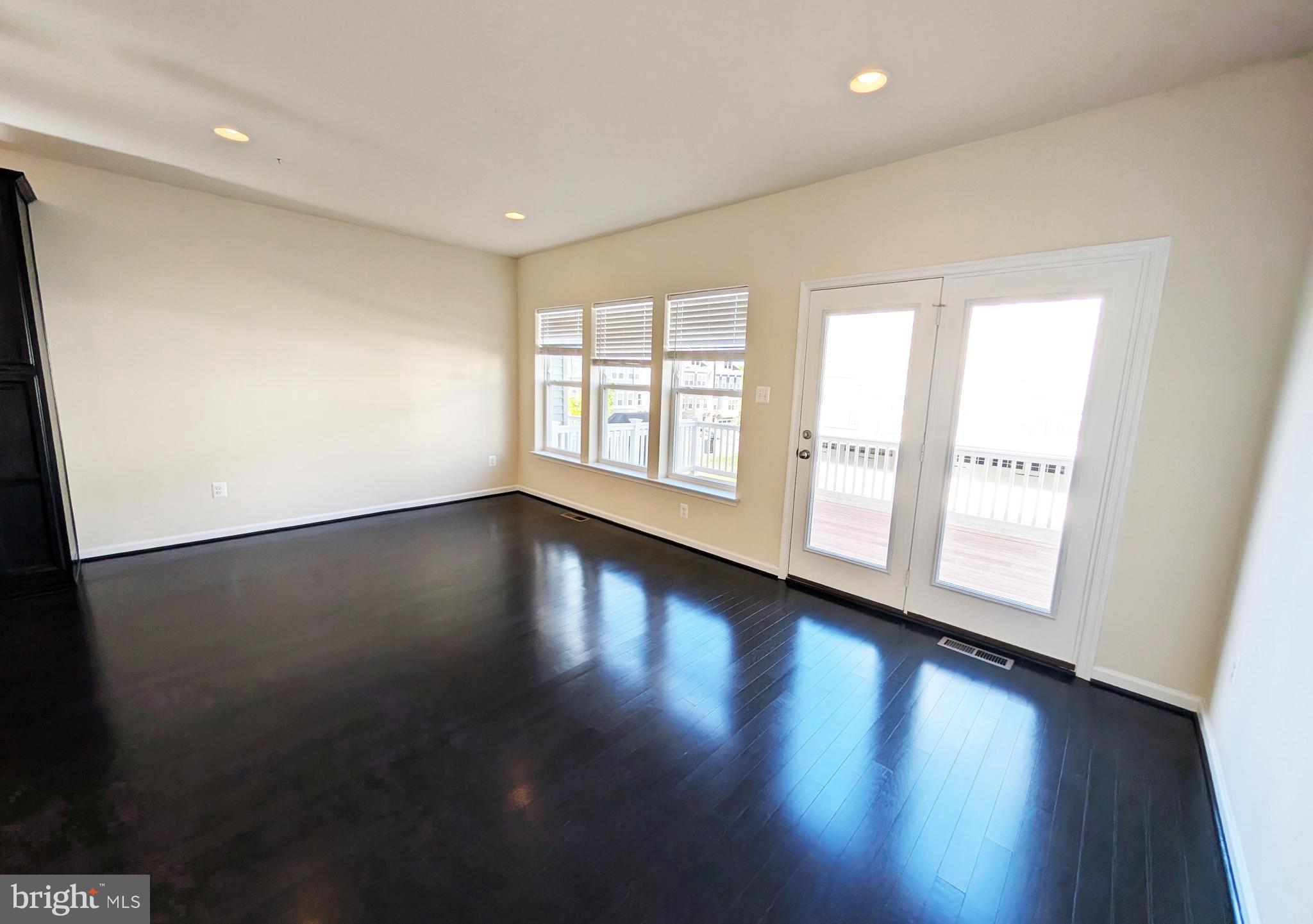 TANYARD COVE - Residential