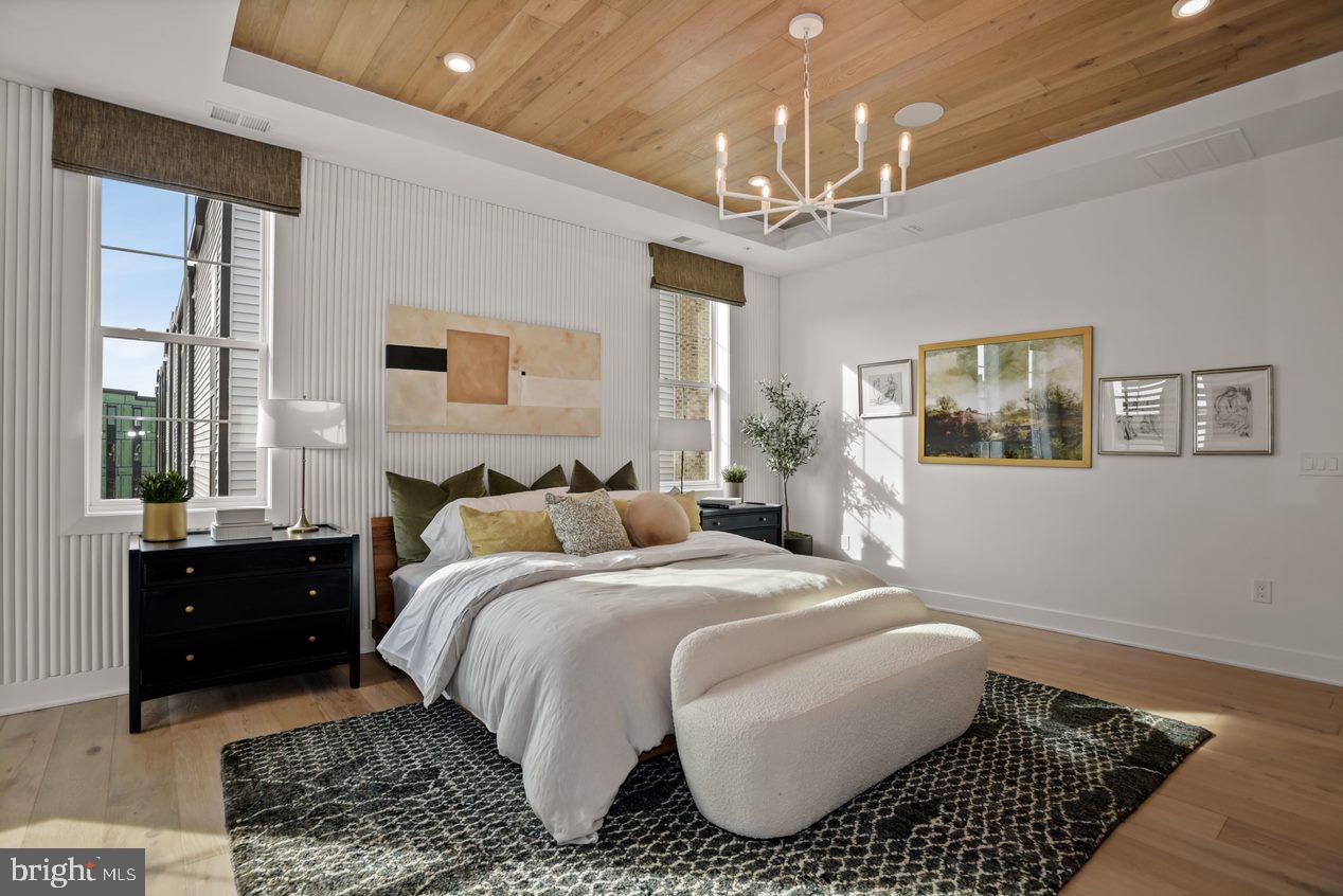 METRO WALK AT MOOREFIELD STATION - Residential