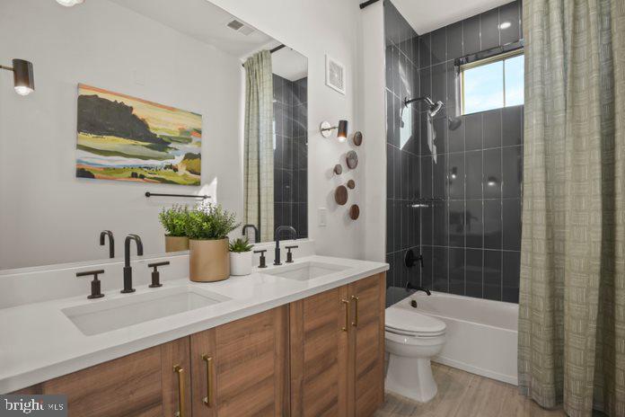 METRO WALK AT MOOREFIELD STATION - Residential