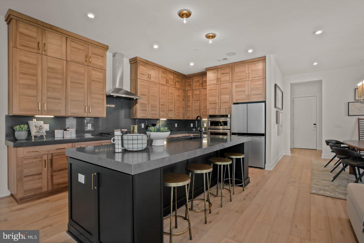 METRO WALK AT MOOREFIELD STATION - Residential