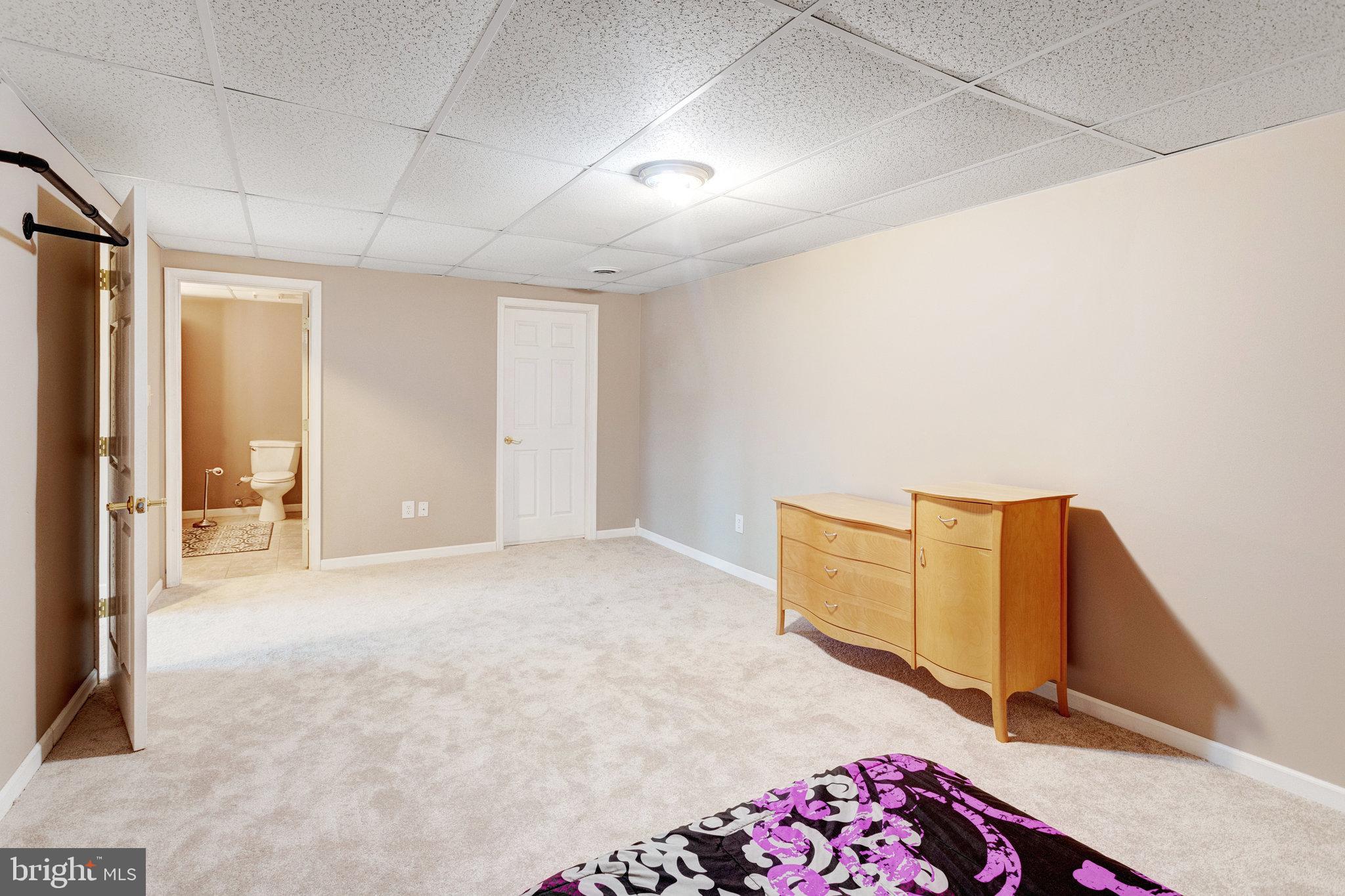 WAYSIDE VILLAGE - Residential