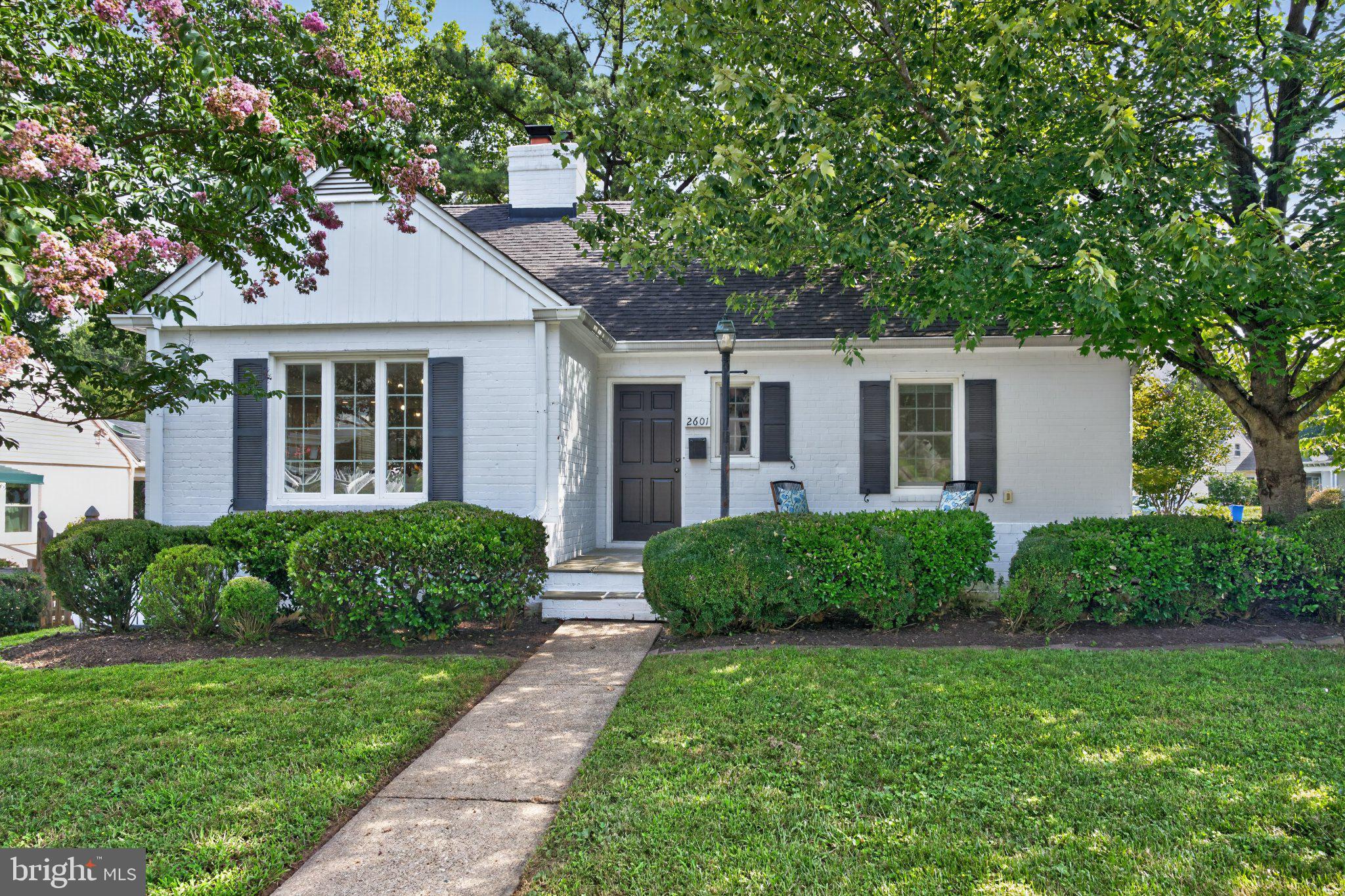 2601 MILITARY ROAD