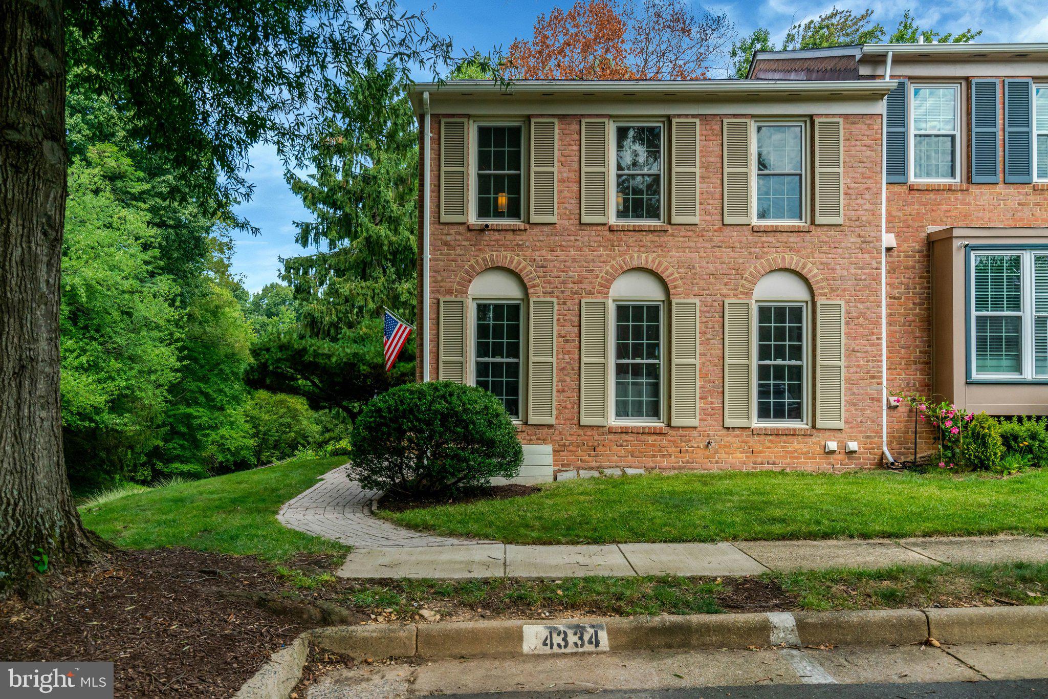 4334 GINGHAM COURT