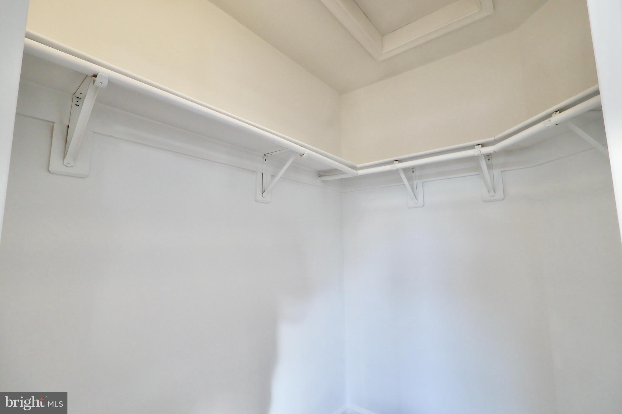 SEVEN OAKS - Residential Lease