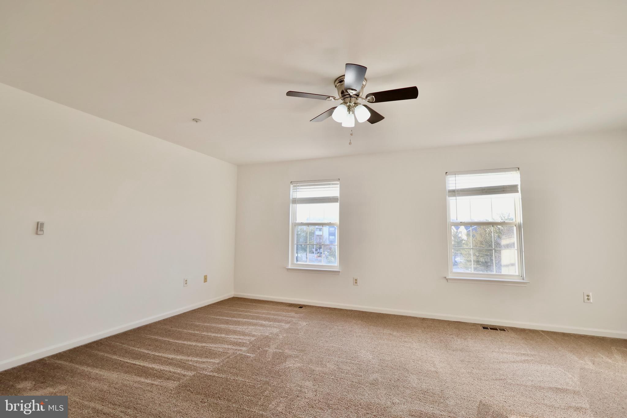 SEVEN OAKS - Residential Lease