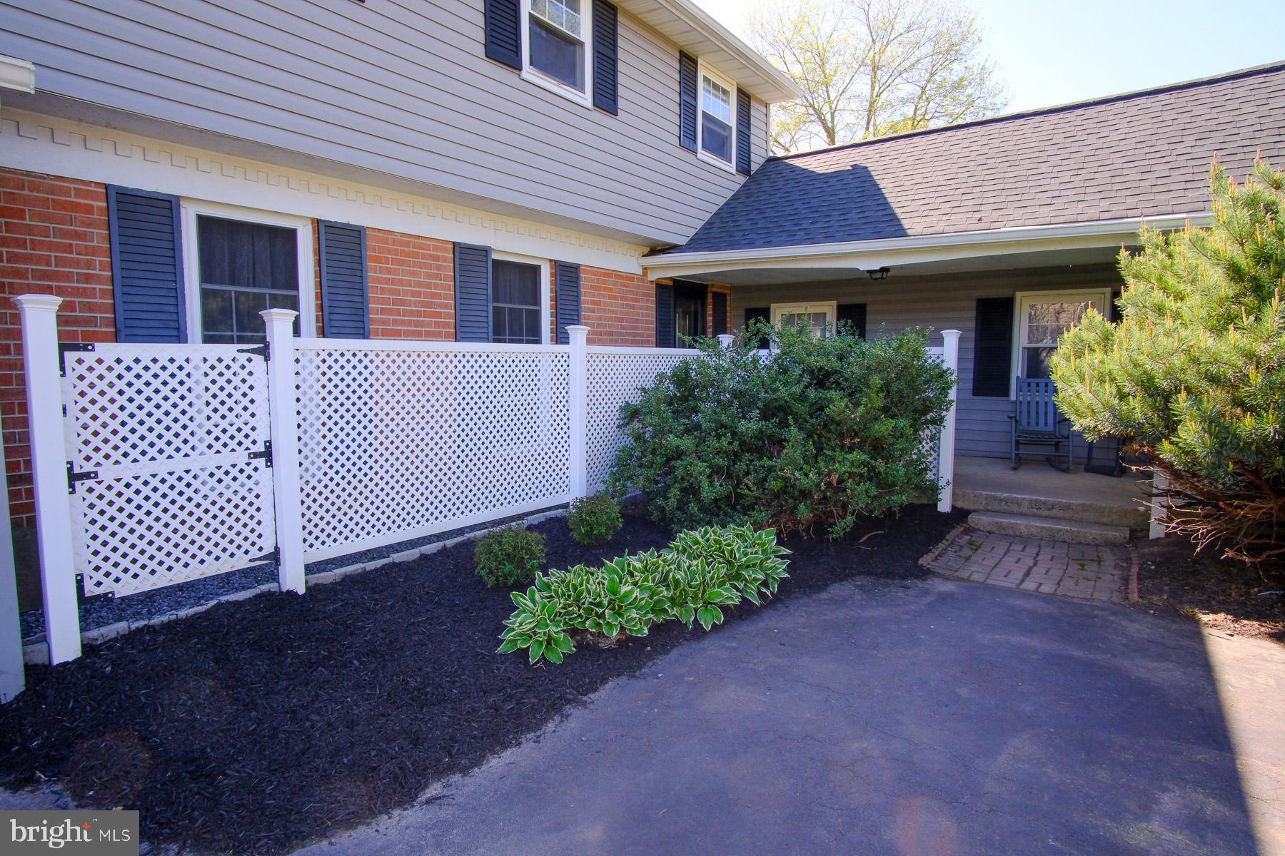 1518 PEACH TREE LANE