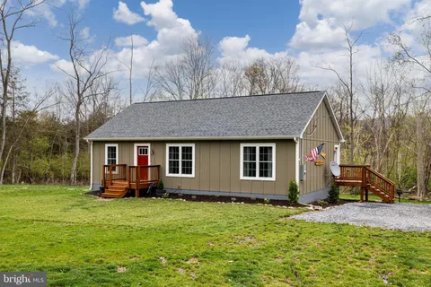 147 Fishermans Lane, Luray, VA MLS: VAPA2004714
