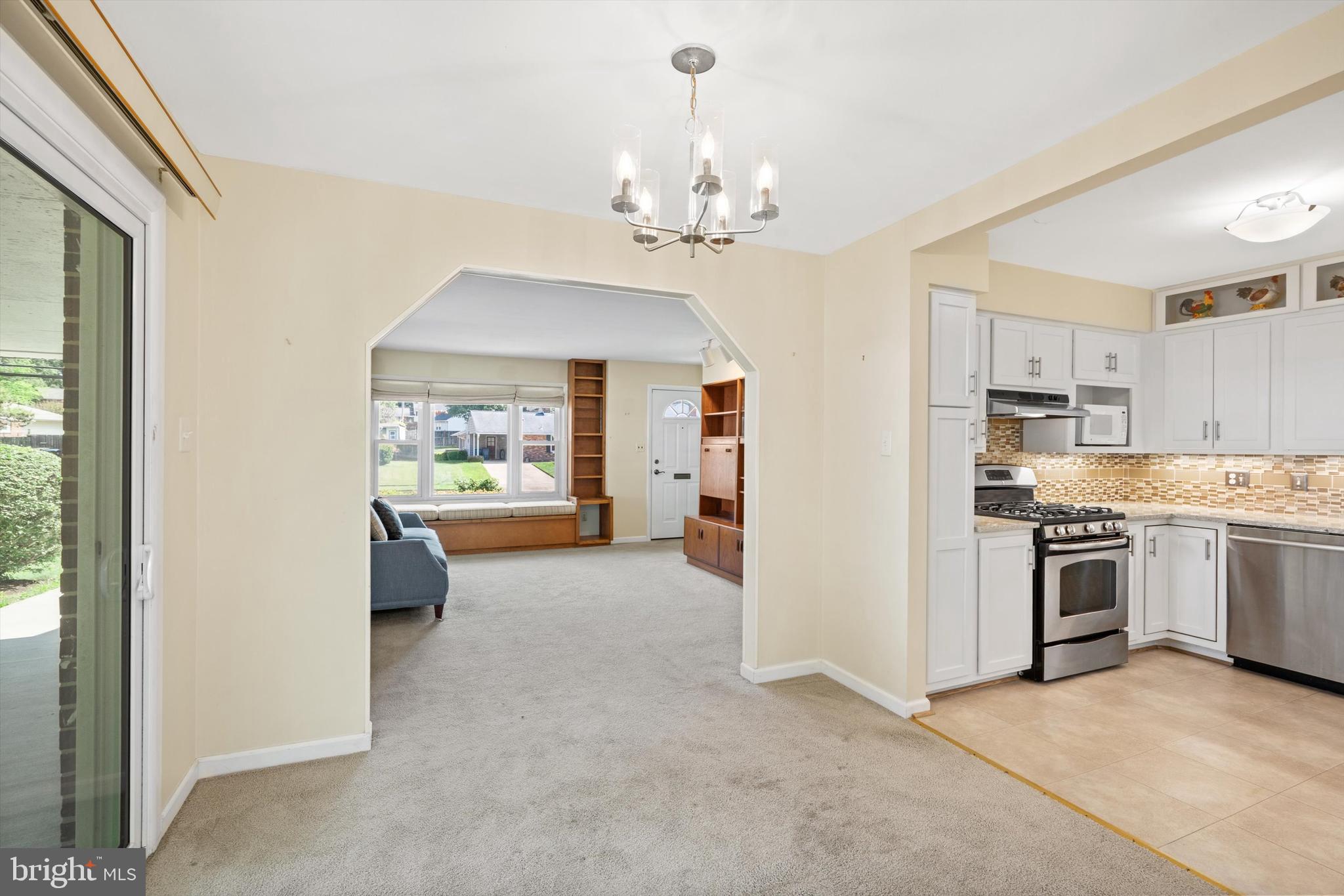5308 INVERCHAPEL ROAD