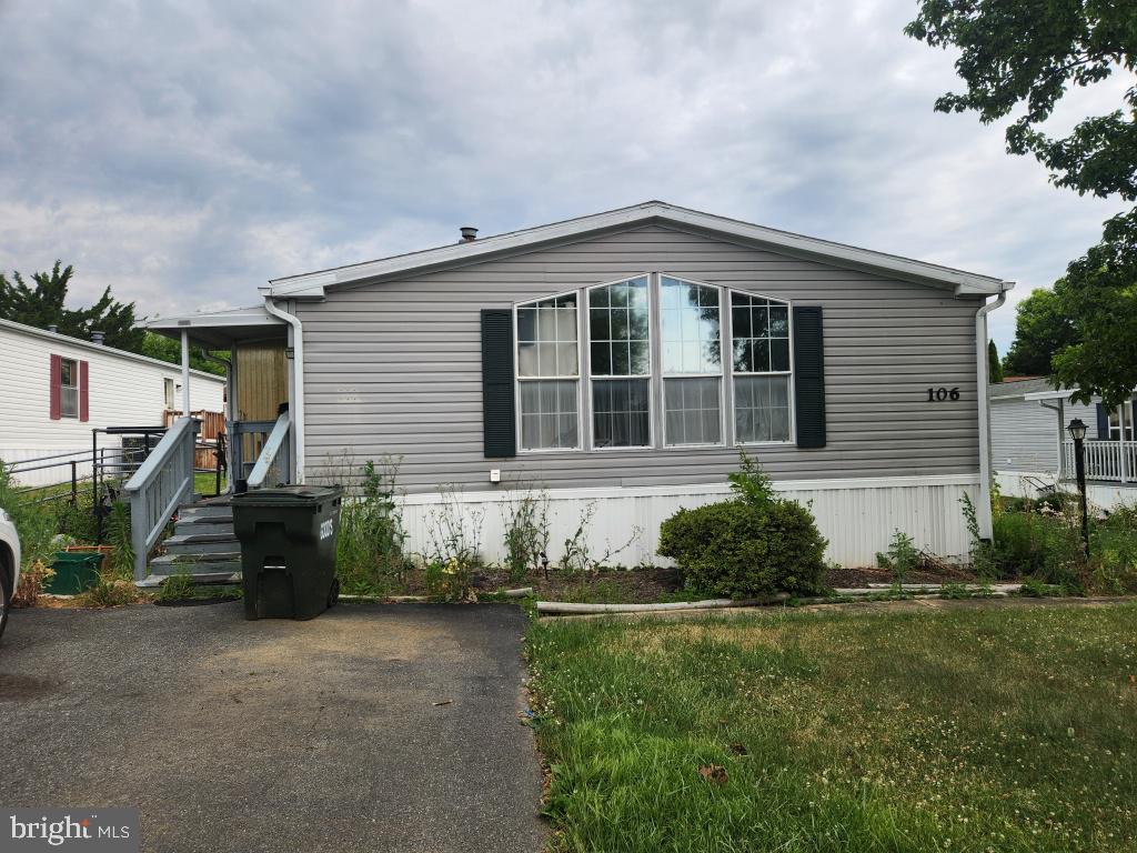 106 CLEARFIELD COURT E