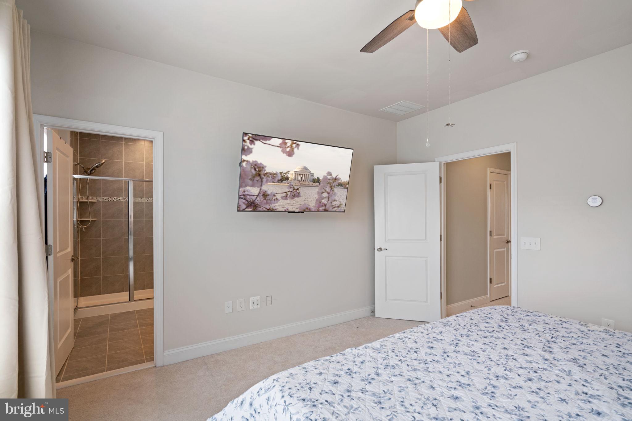 POTOMAC SHORES - Residential