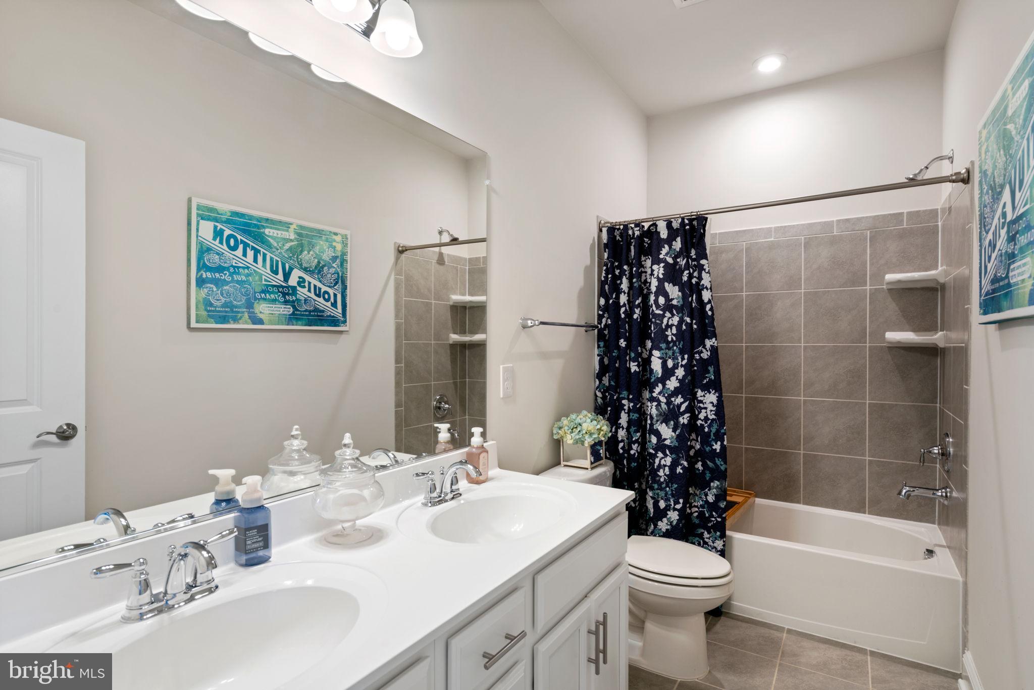 POTOMAC SHORES - Residential