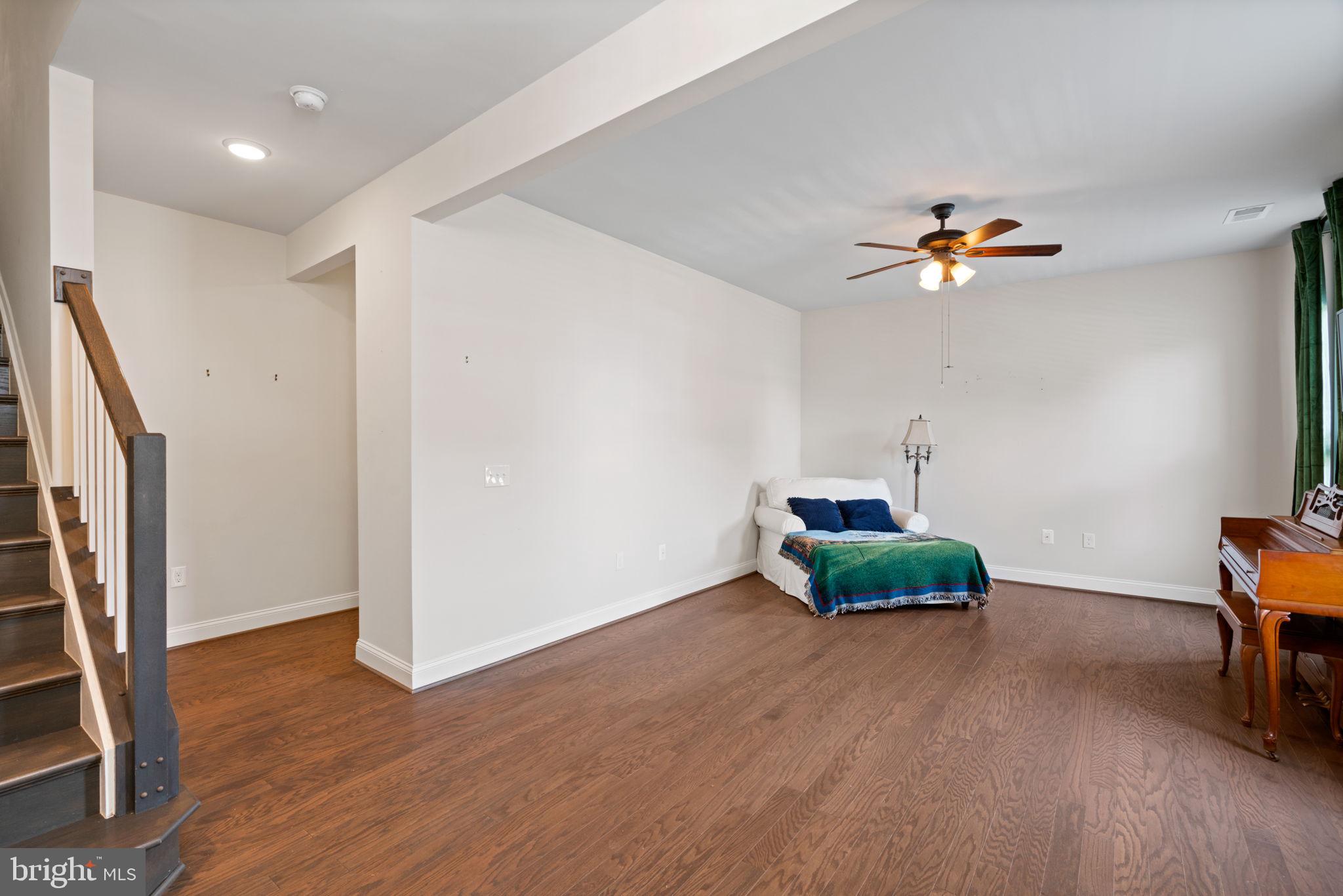 POTOMAC SHORES - Residential