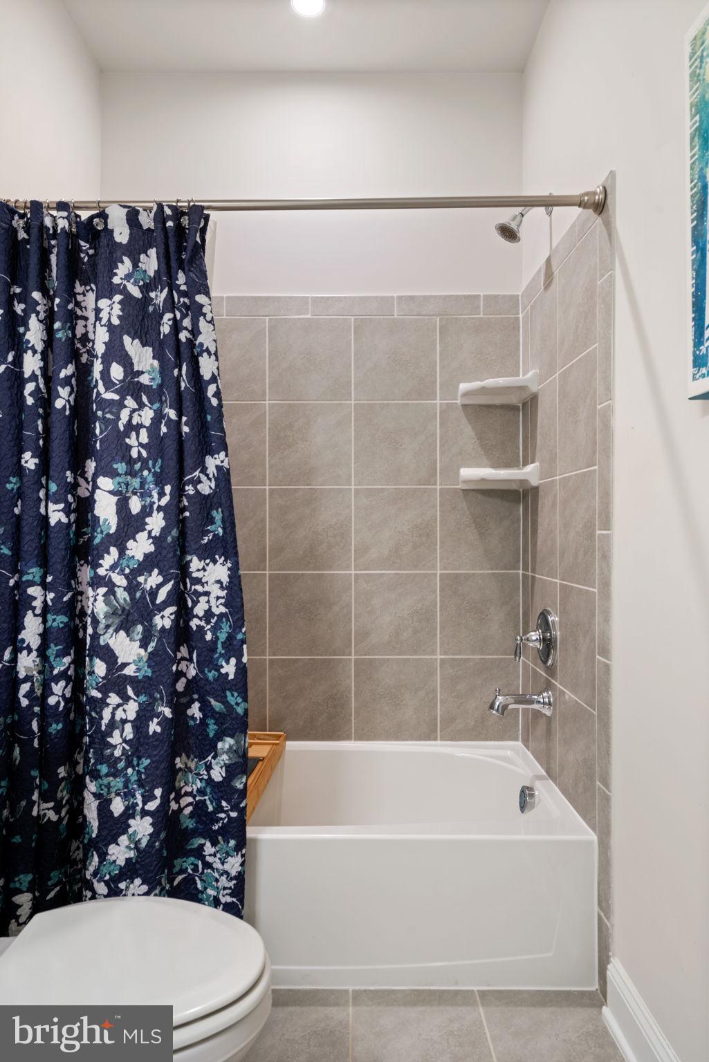 POTOMAC SHORES - Residential