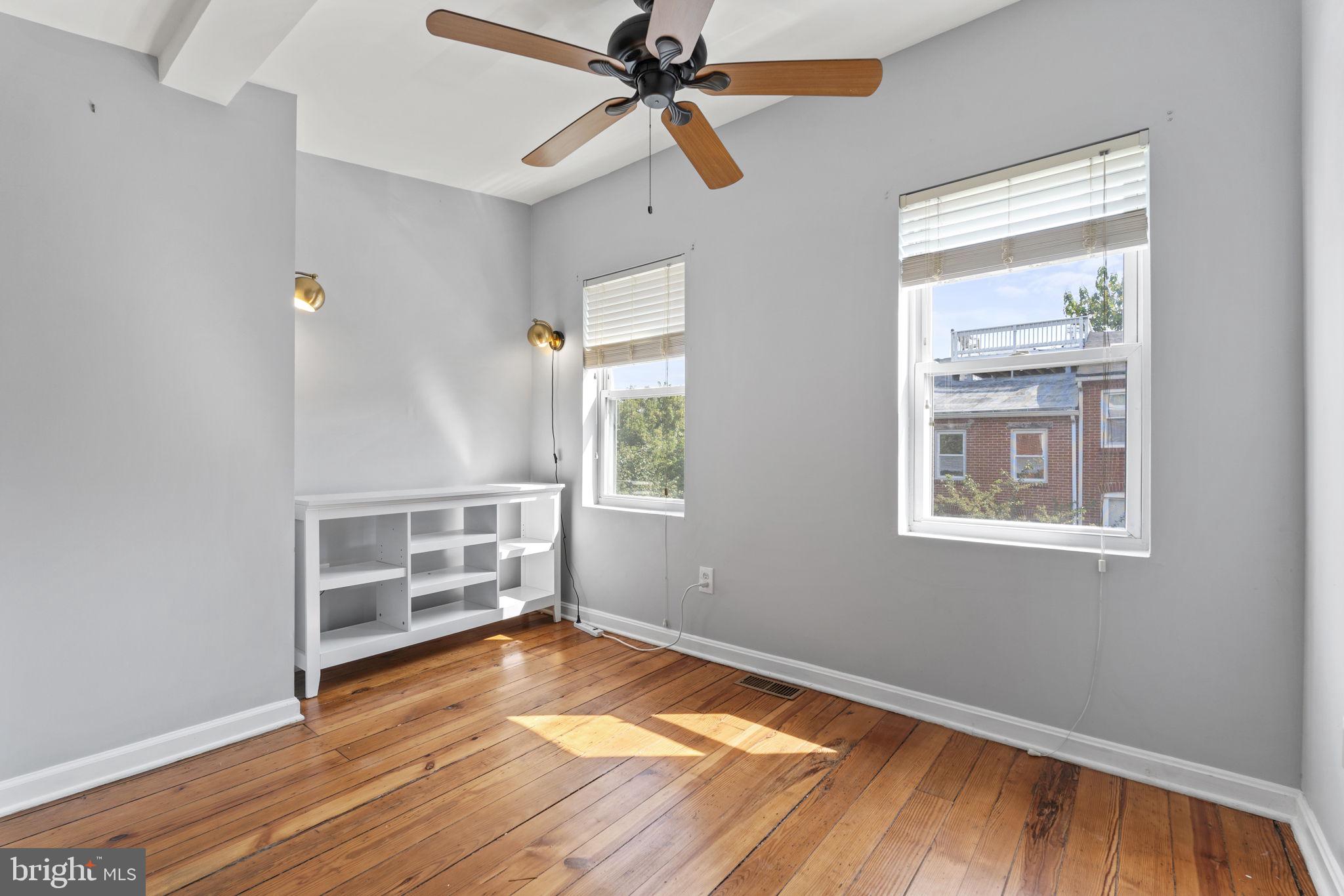 RIVERSIDE - Residential Lease