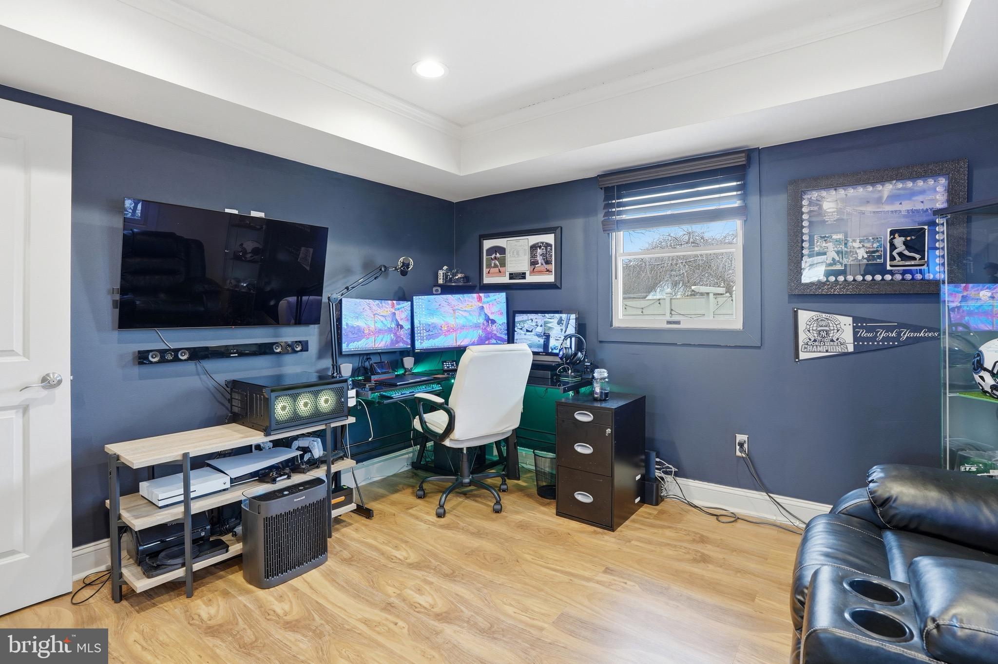 INDIAN CREEK - Residential