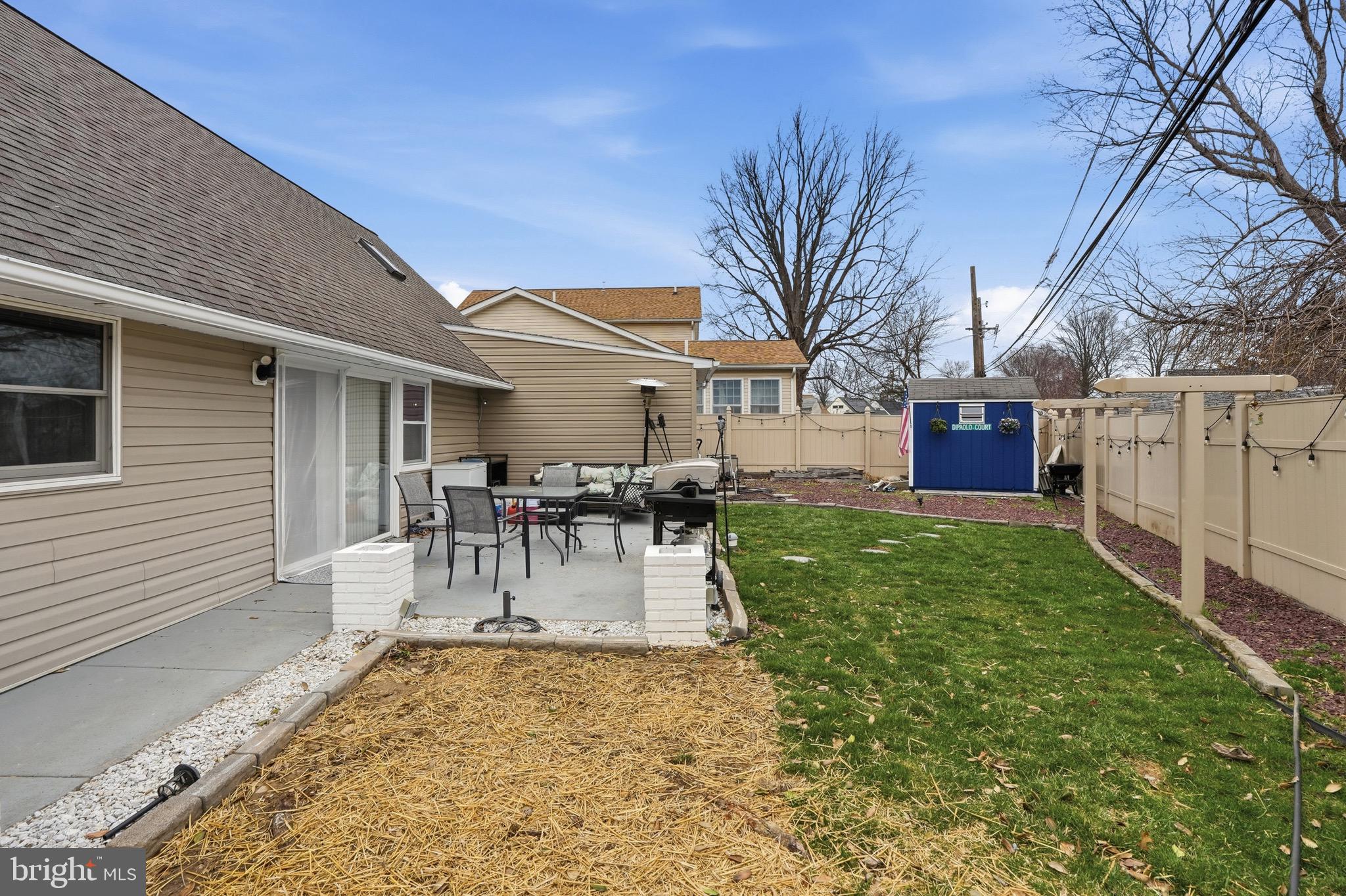 INDIAN CREEK - Residential