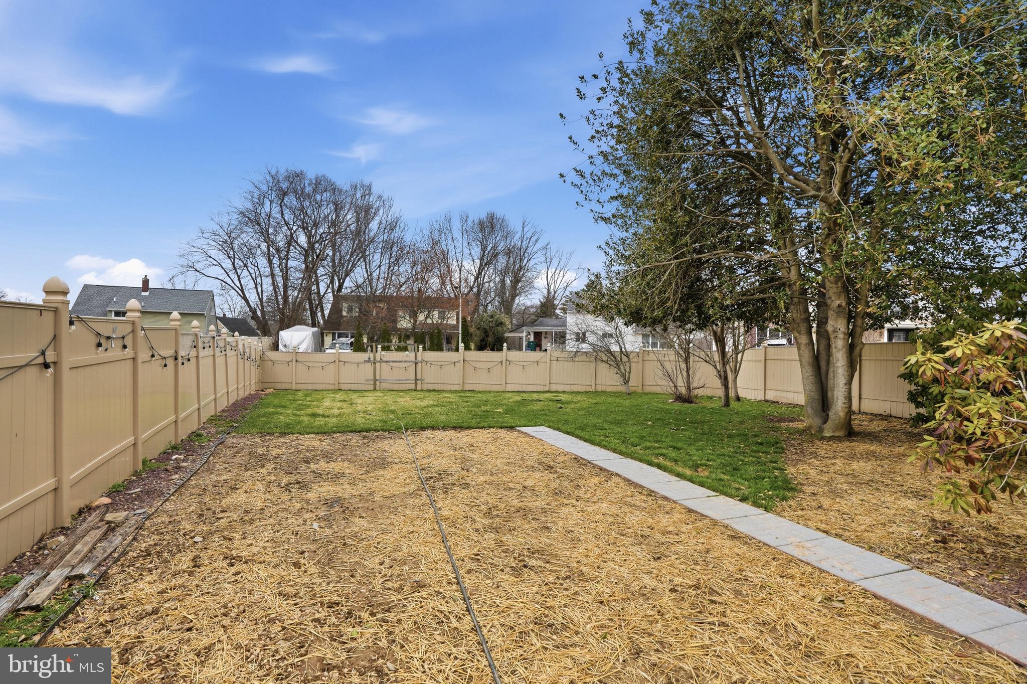 INDIAN CREEK - Residential