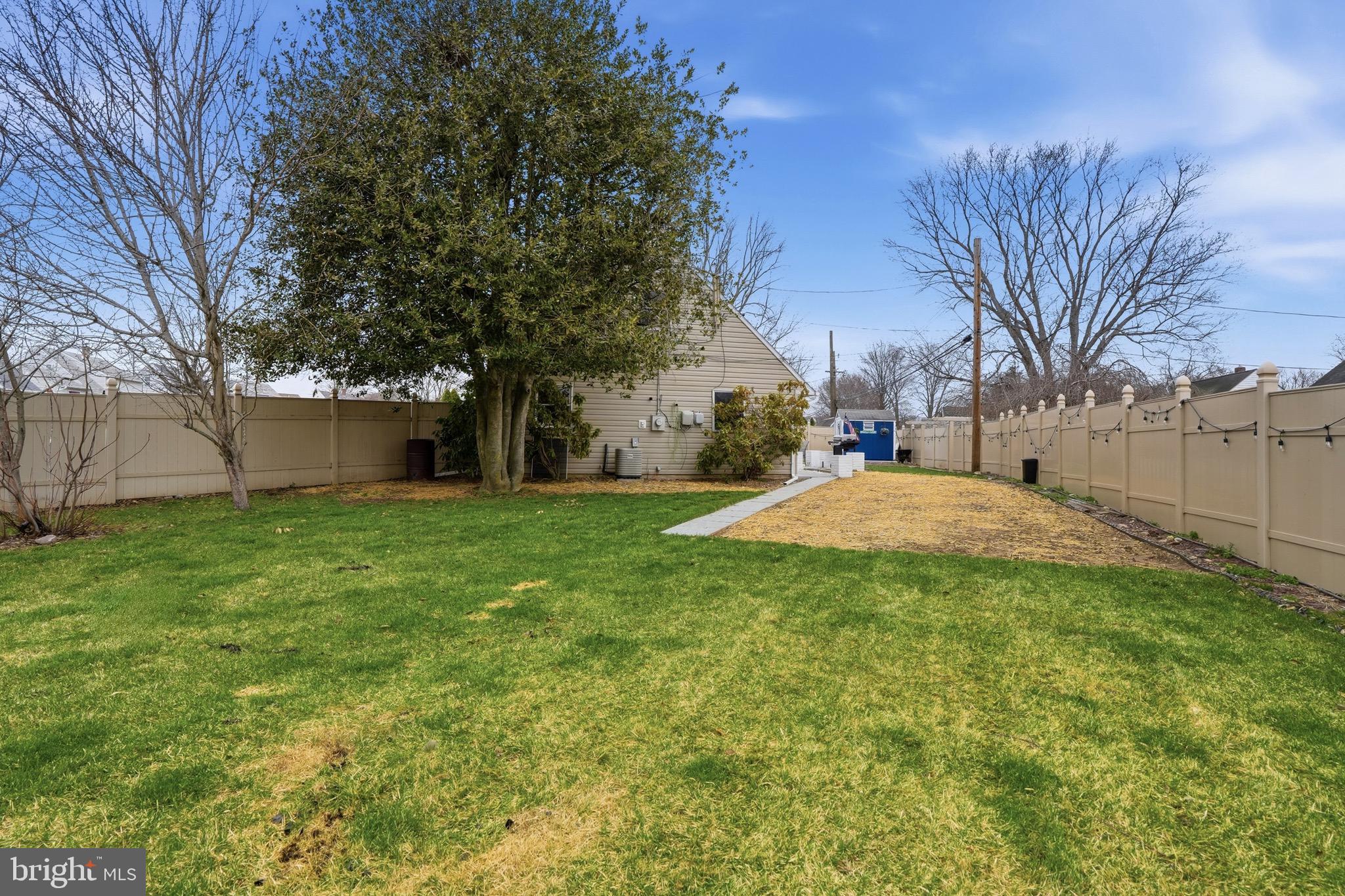 INDIAN CREEK - Residential