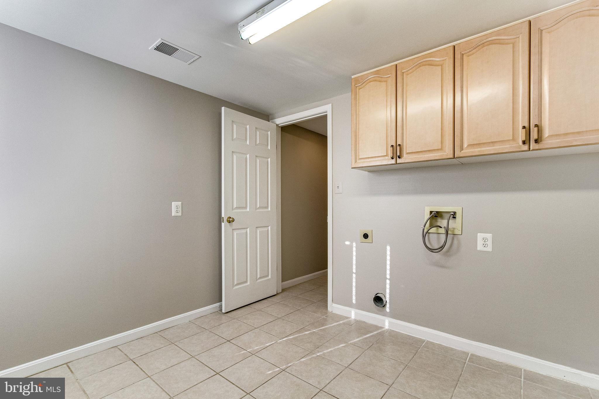 KINGSTOWNE - Residential Lease