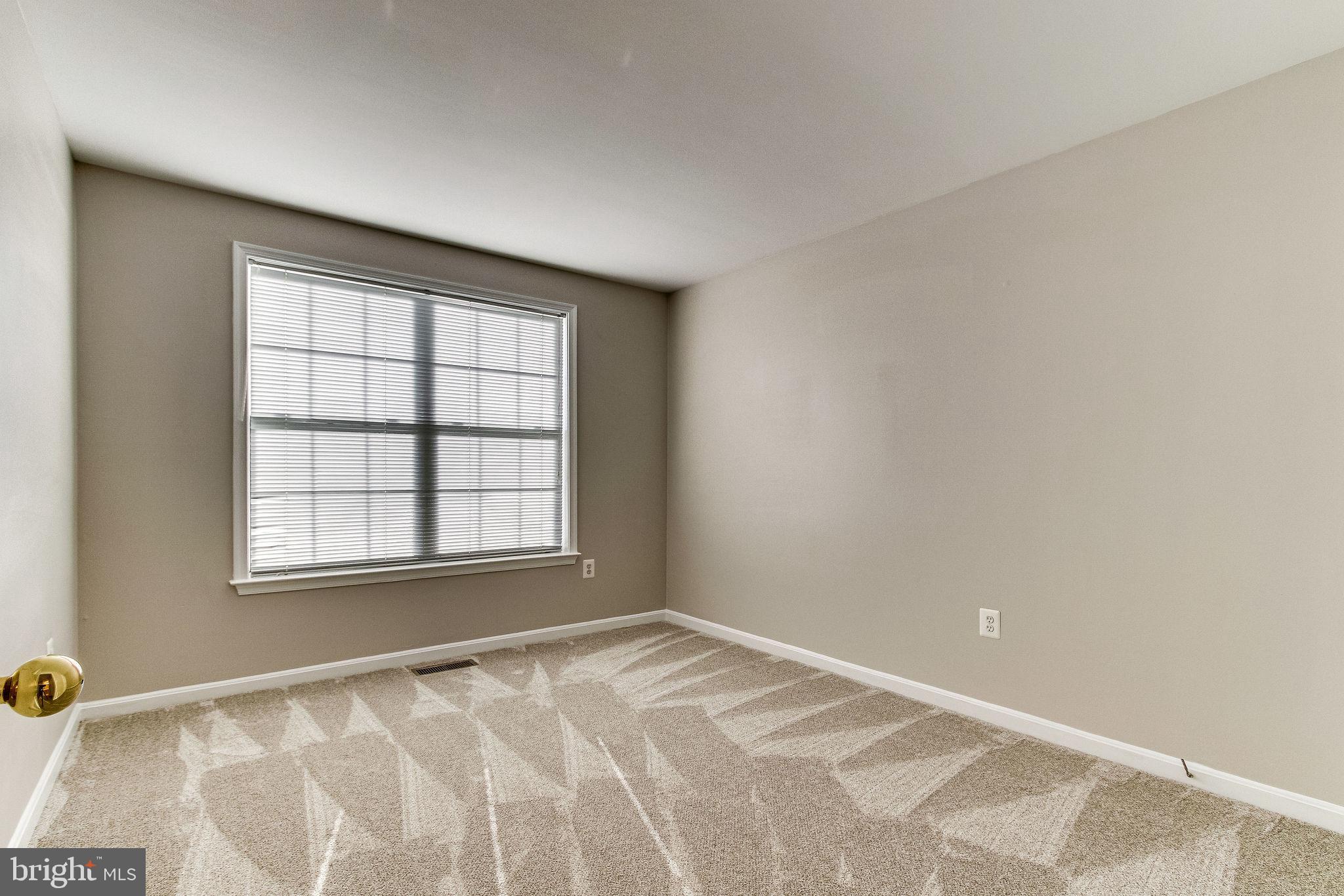 KINGSTOWNE - Residential Lease