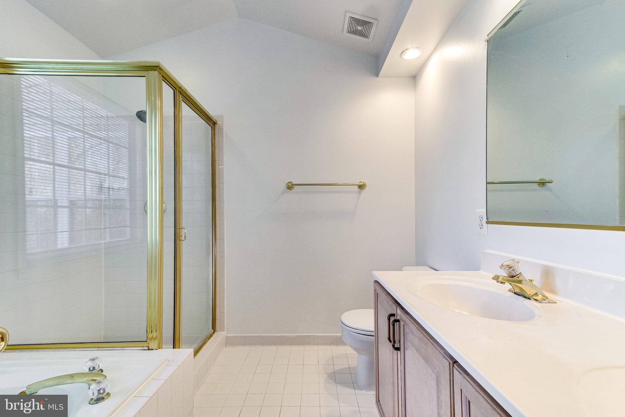 KINGSTOWNE - Residential Lease