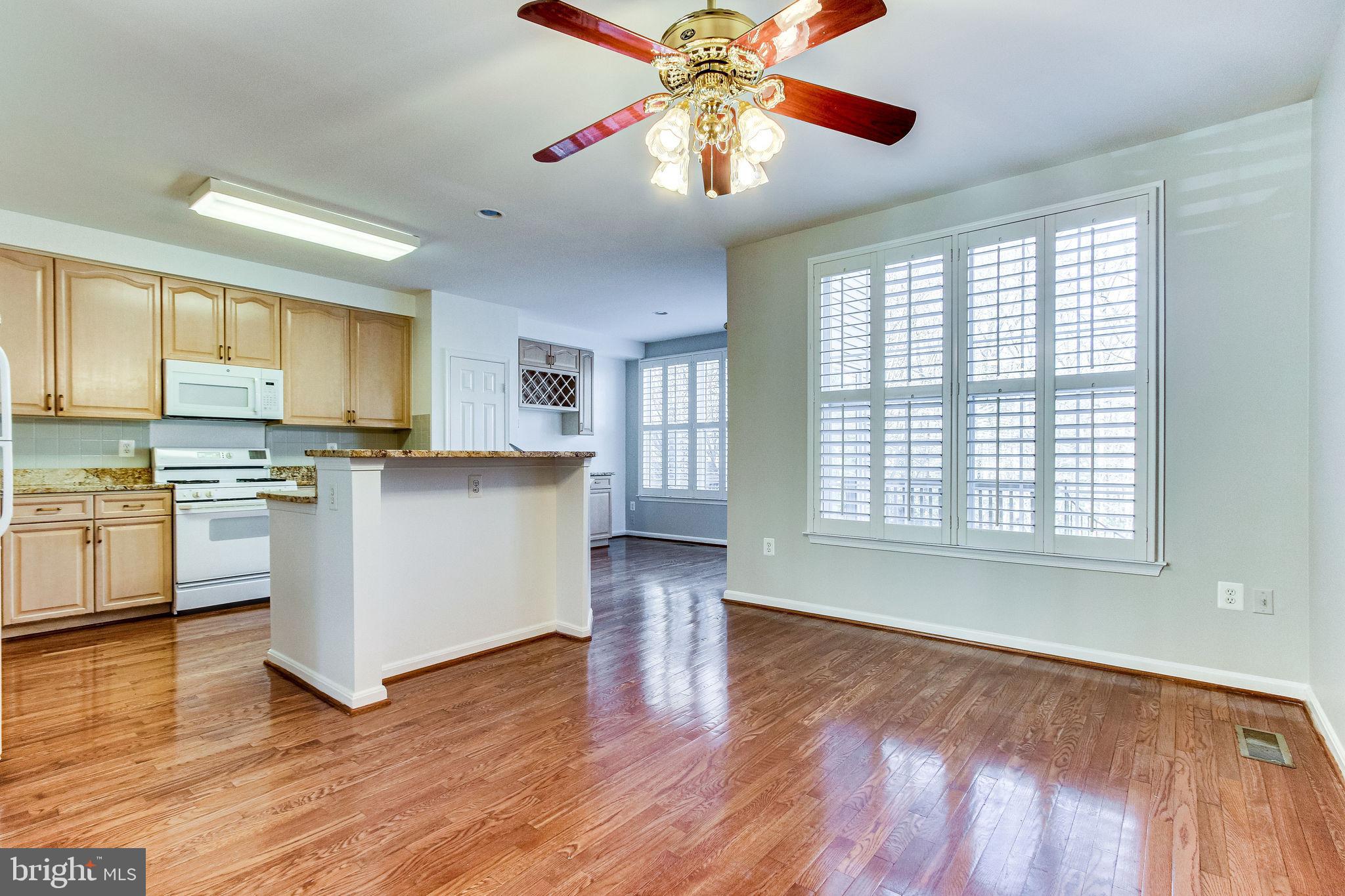 KINGSTOWNE - Residential Lease