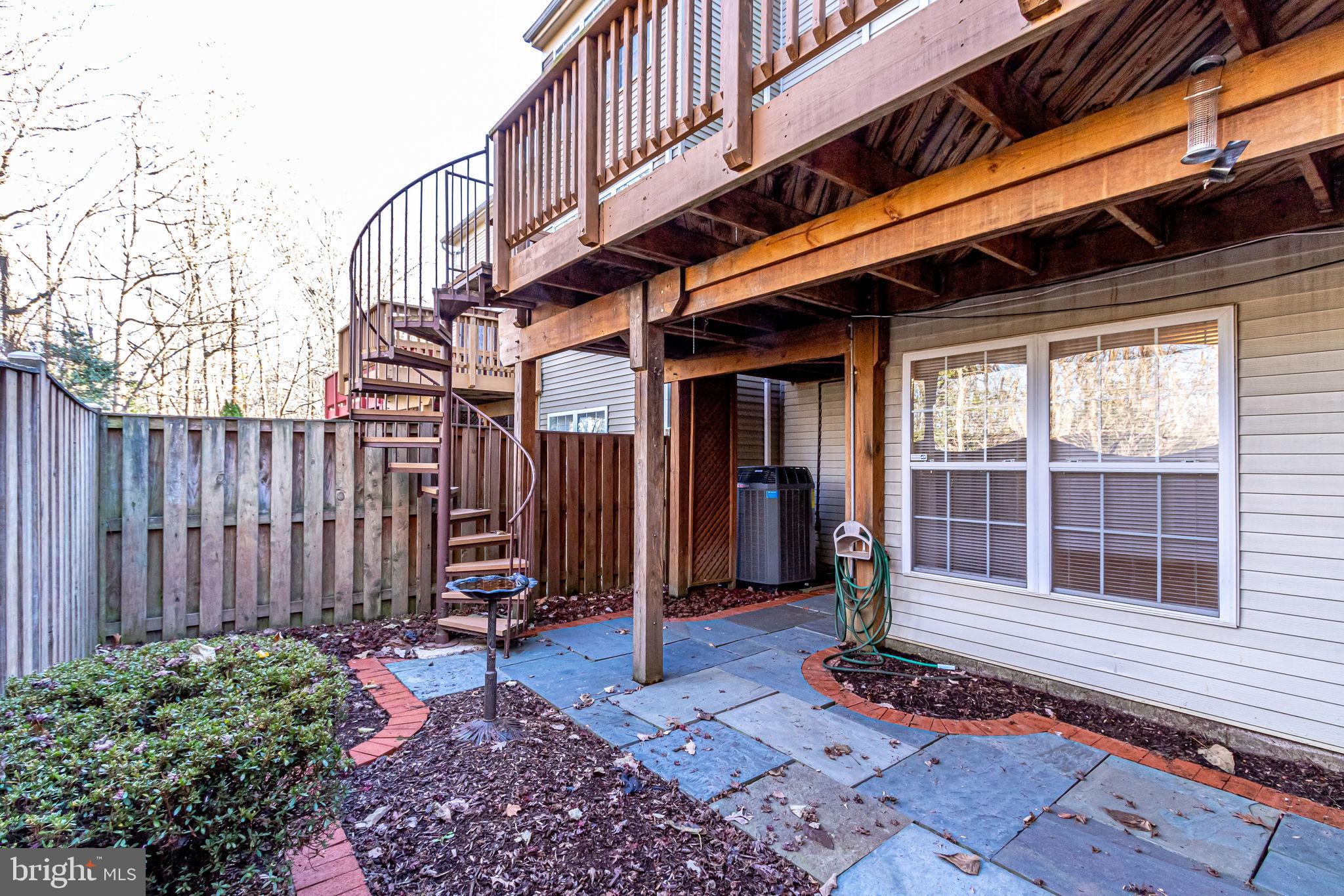 KINGSTOWNE - Residential Lease