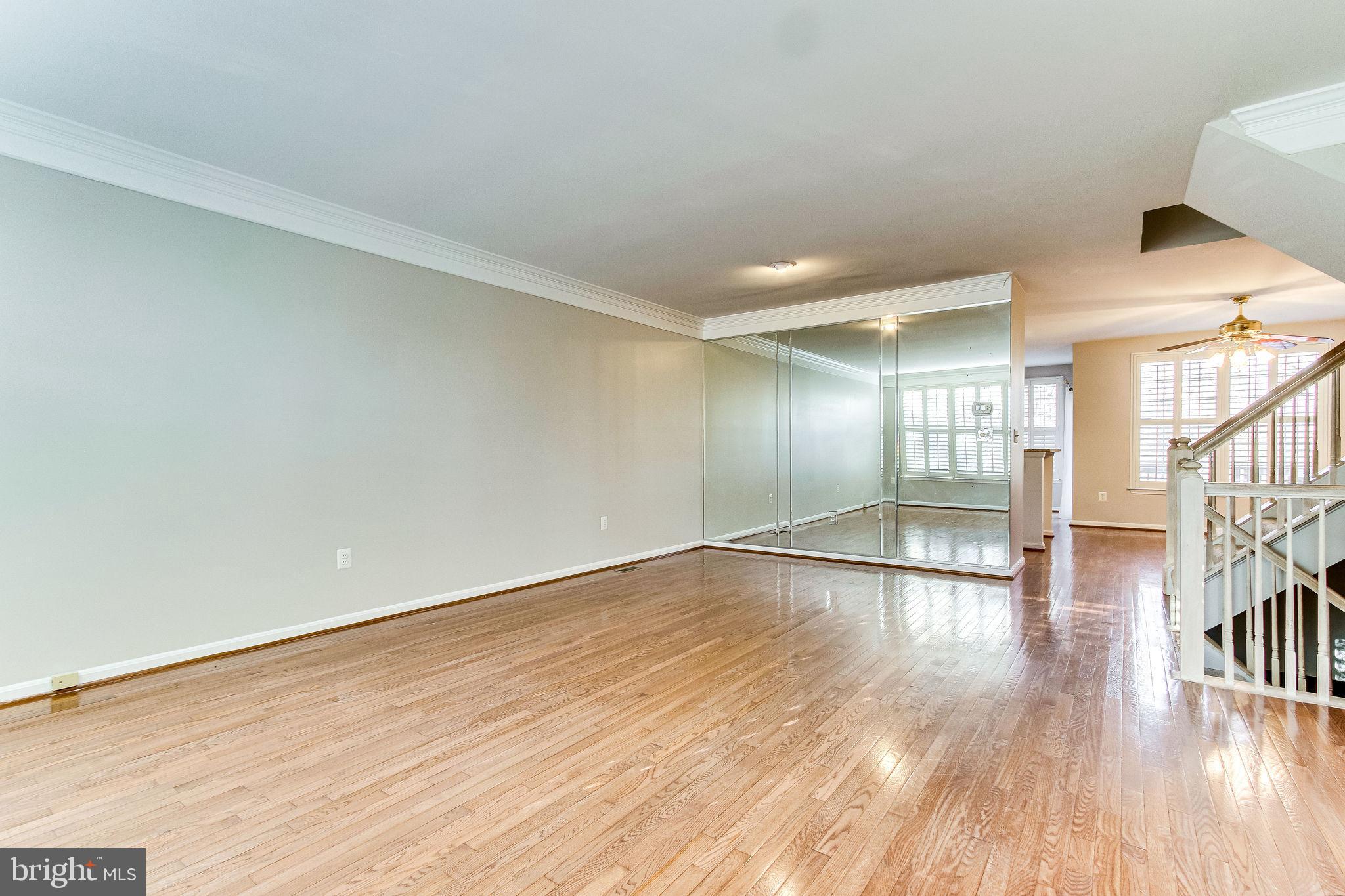 KINGSTOWNE - Residential Lease