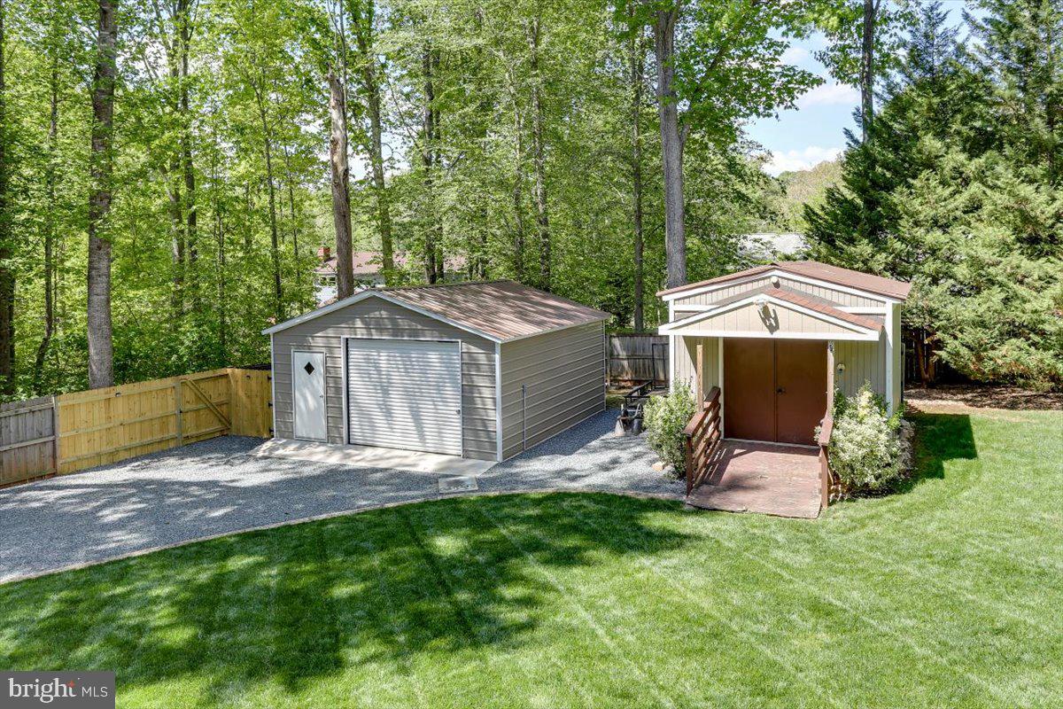 ROSE HILL FARMS - Residential