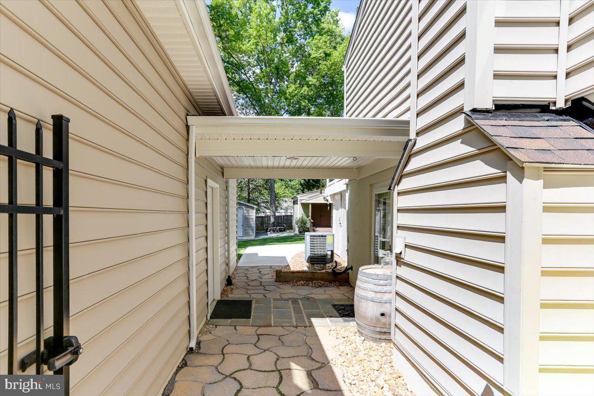 ROSE HILL FARMS - Residential