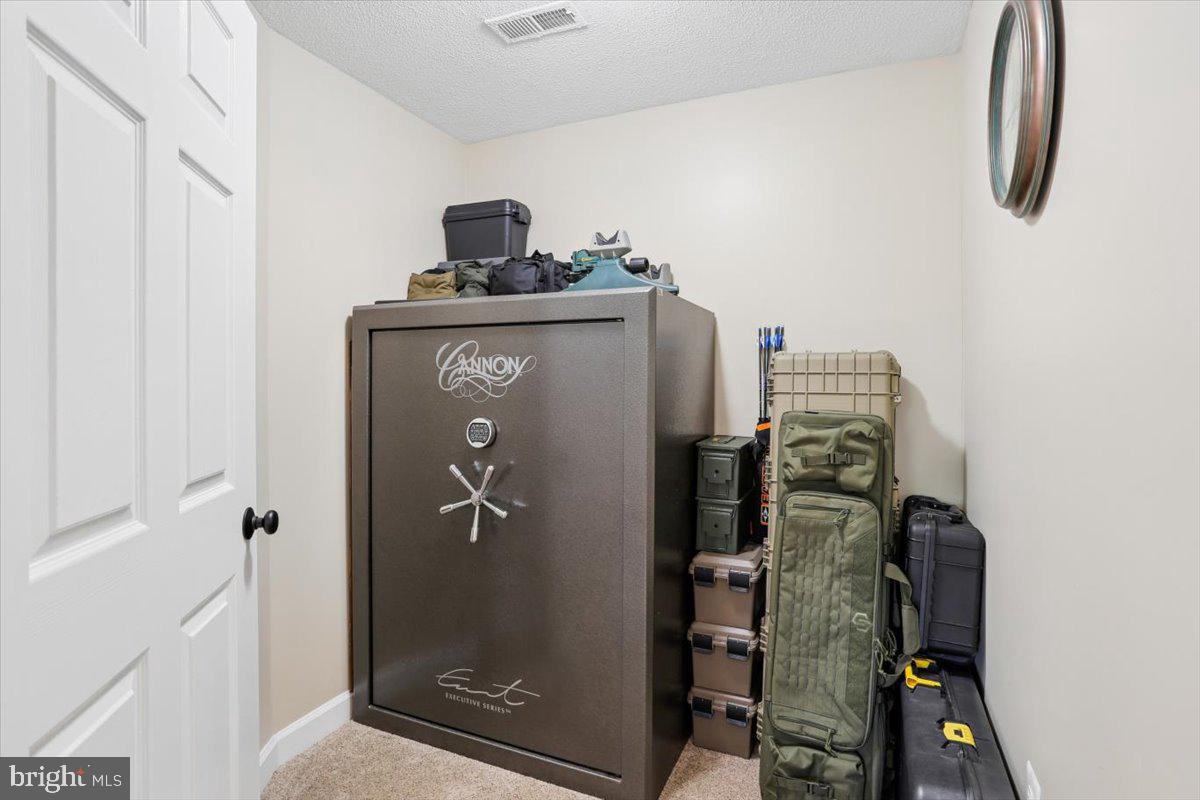 ROSE HILL FARMS - Residential