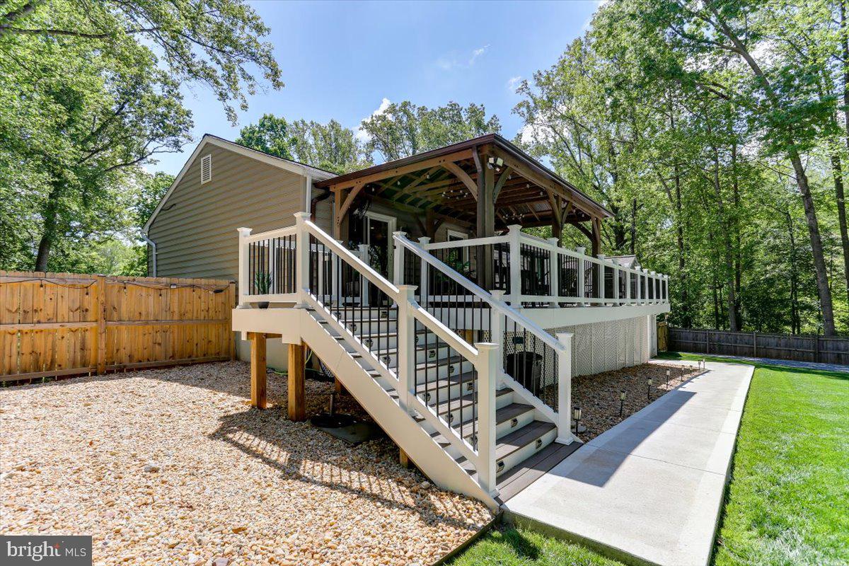 ROSE HILL FARMS - Residential