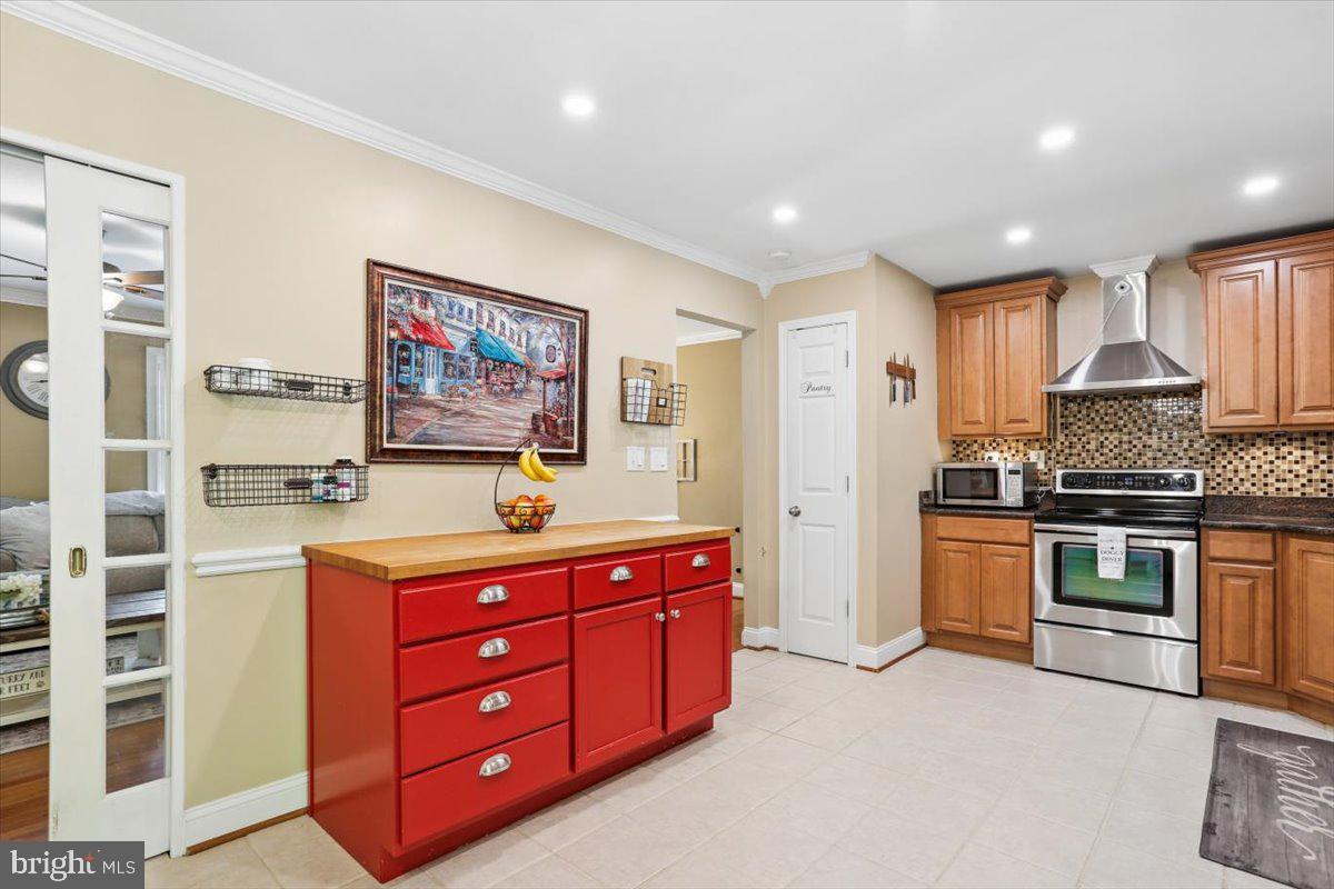 ROSE HILL FARMS - Residential