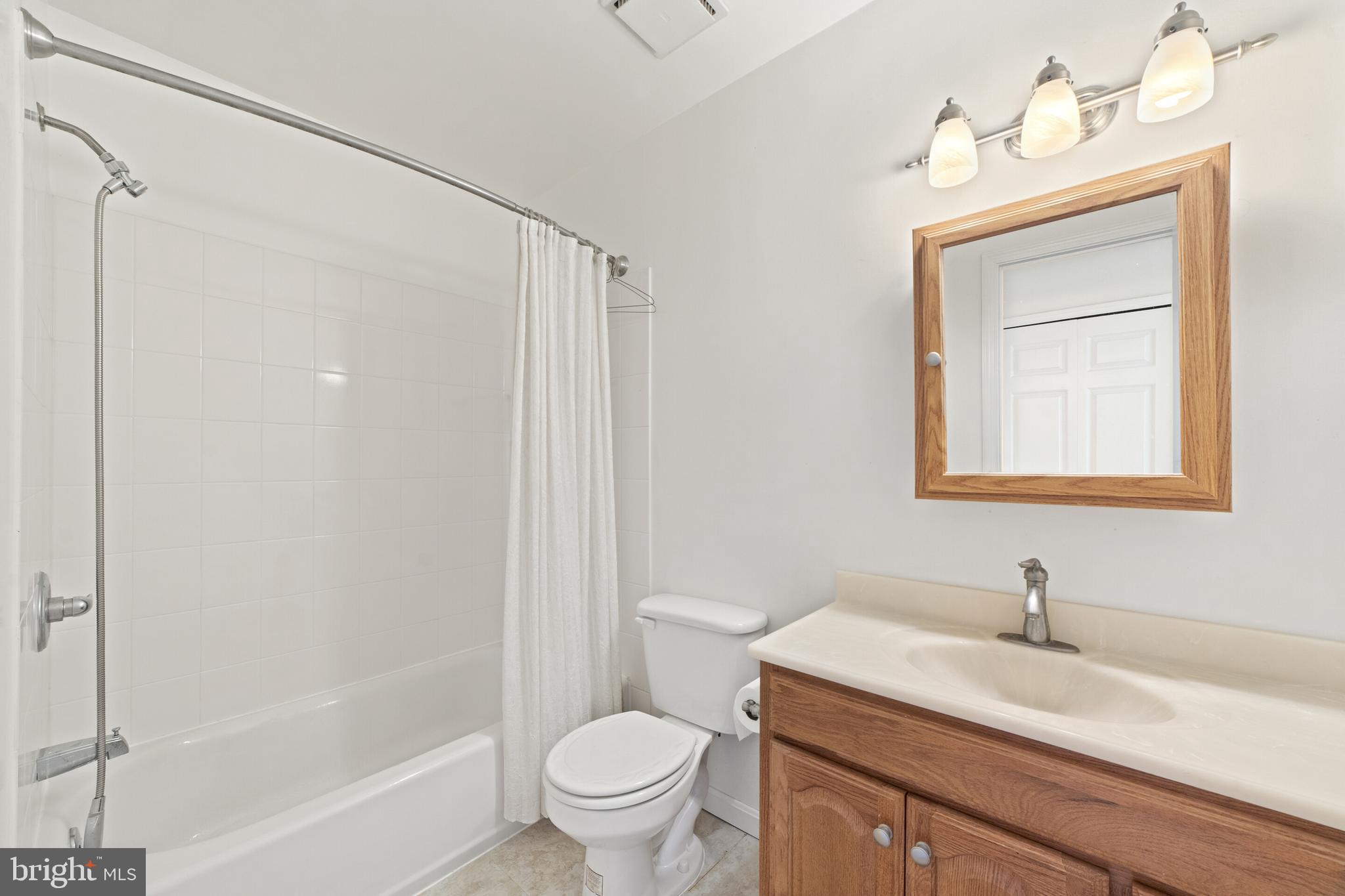 NORTHVIEW AT LAKE VILLAGE - Residential