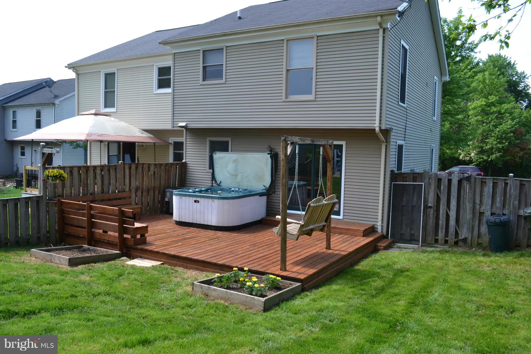 LOVETTSVILLE MANOR - Residential