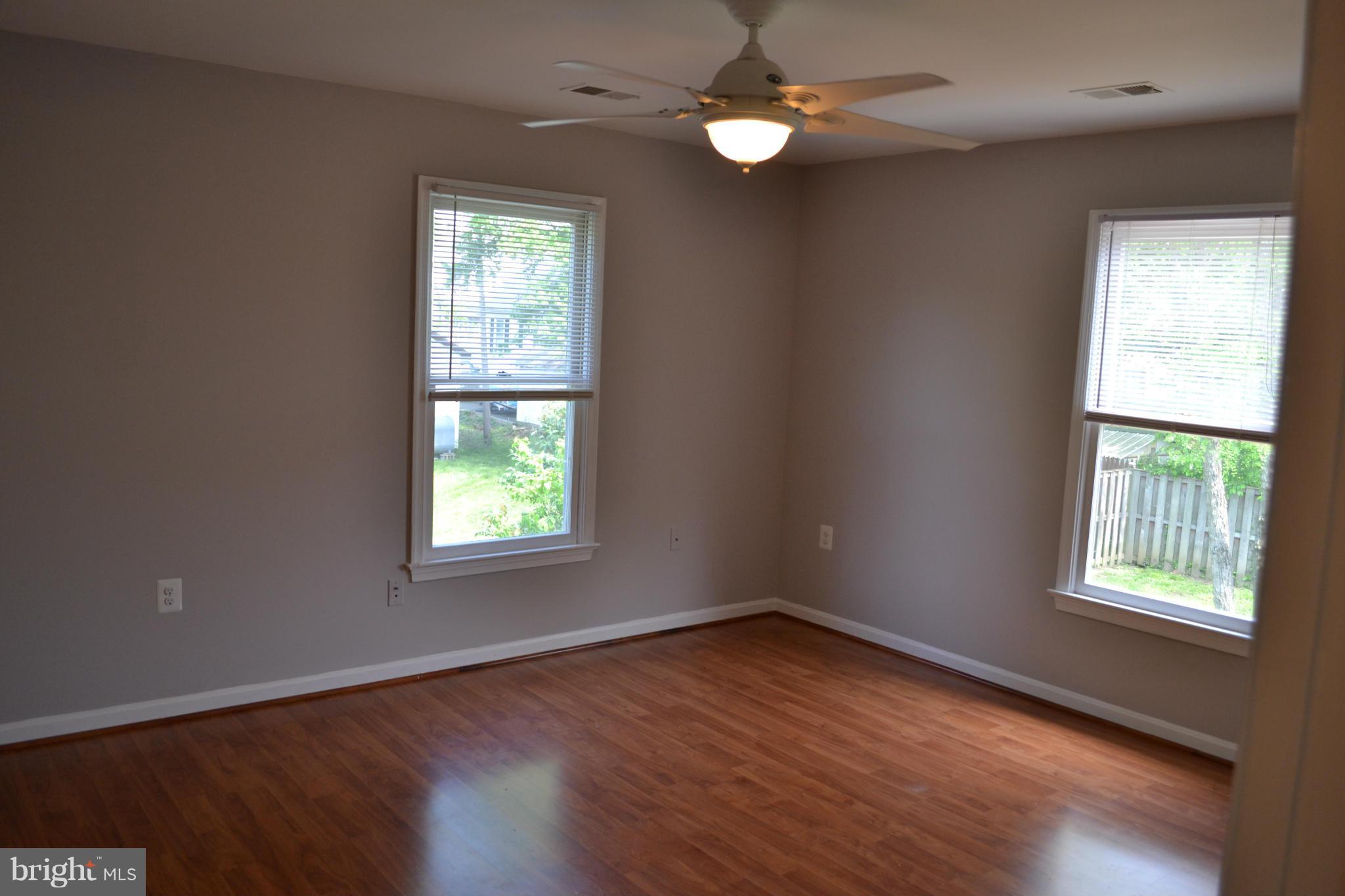 LOVETTSVILLE MANOR - Residential