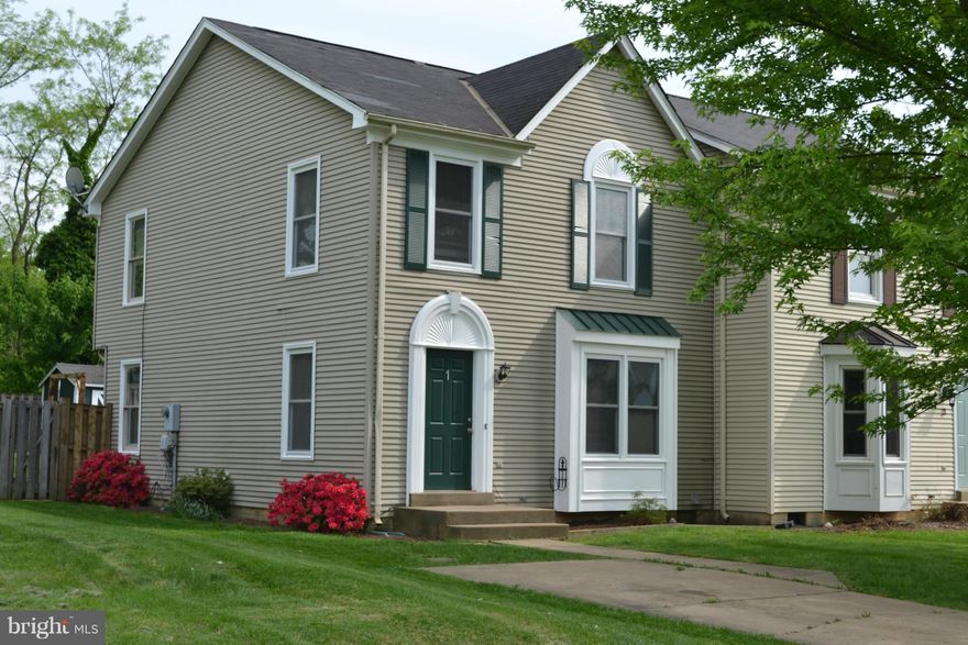 Lovely 3 bedroom, 2 1/2 bath duplex home on quiet cul-de-sac in the heart of Lovettsville.  Fenced backyard with a large deck, shed and hot tub are a must see.