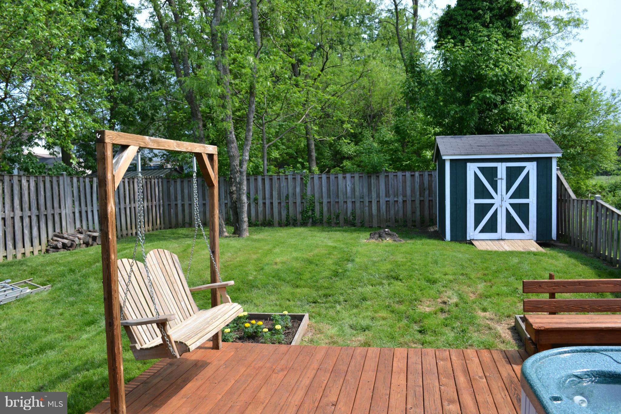 LOVETTSVILLE MANOR - Residential