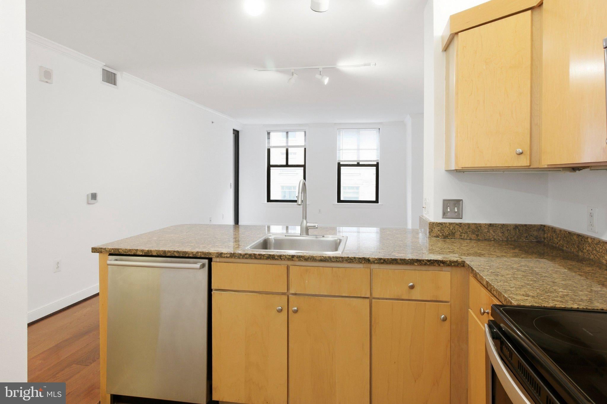 616 E STREET NW 721