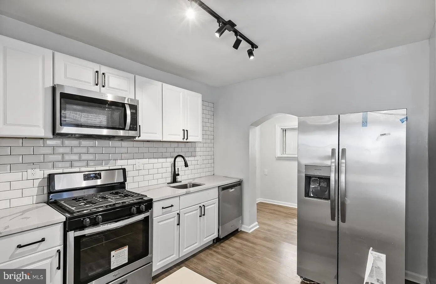 Philadelphia, Pennsylvania 19142, United States, 3 Bedrooms Bedrooms, ,2 BathroomsBathrooms,Residential,Contingent,18557