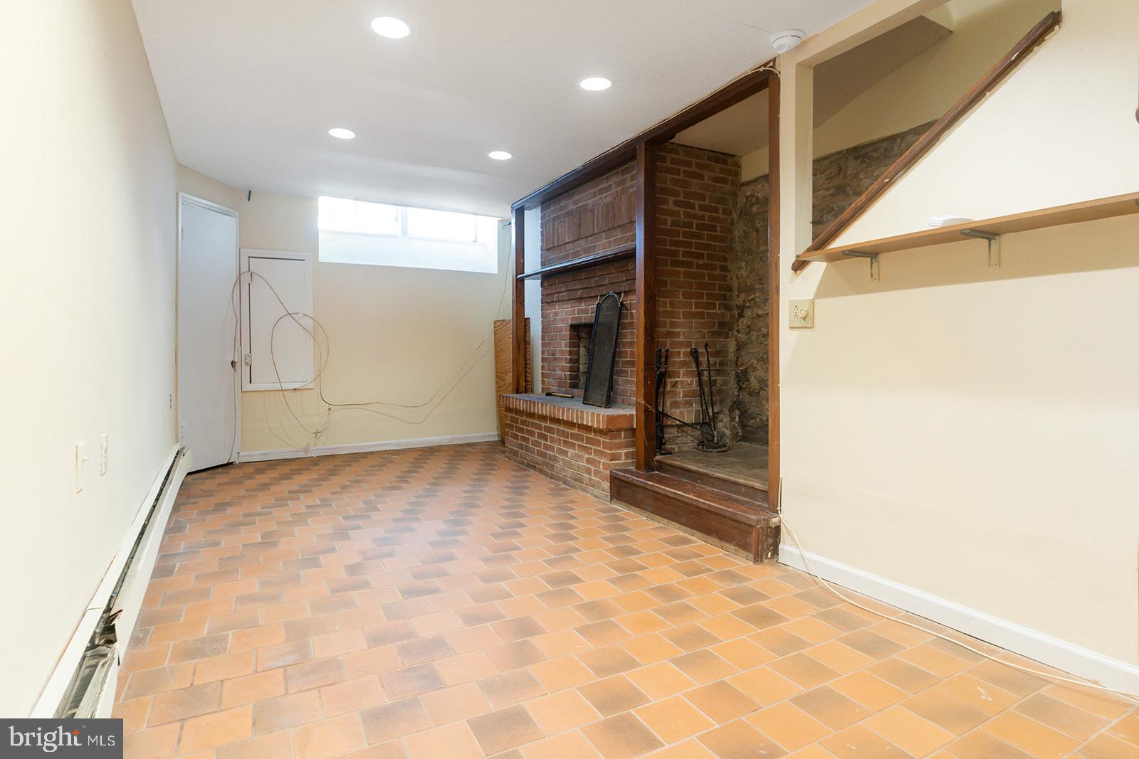 FISHTOWN - Residential Lease