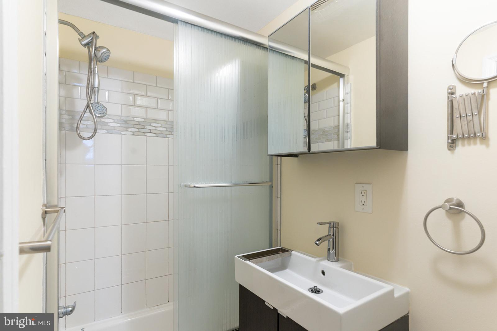 FISHTOWN - Residential Lease