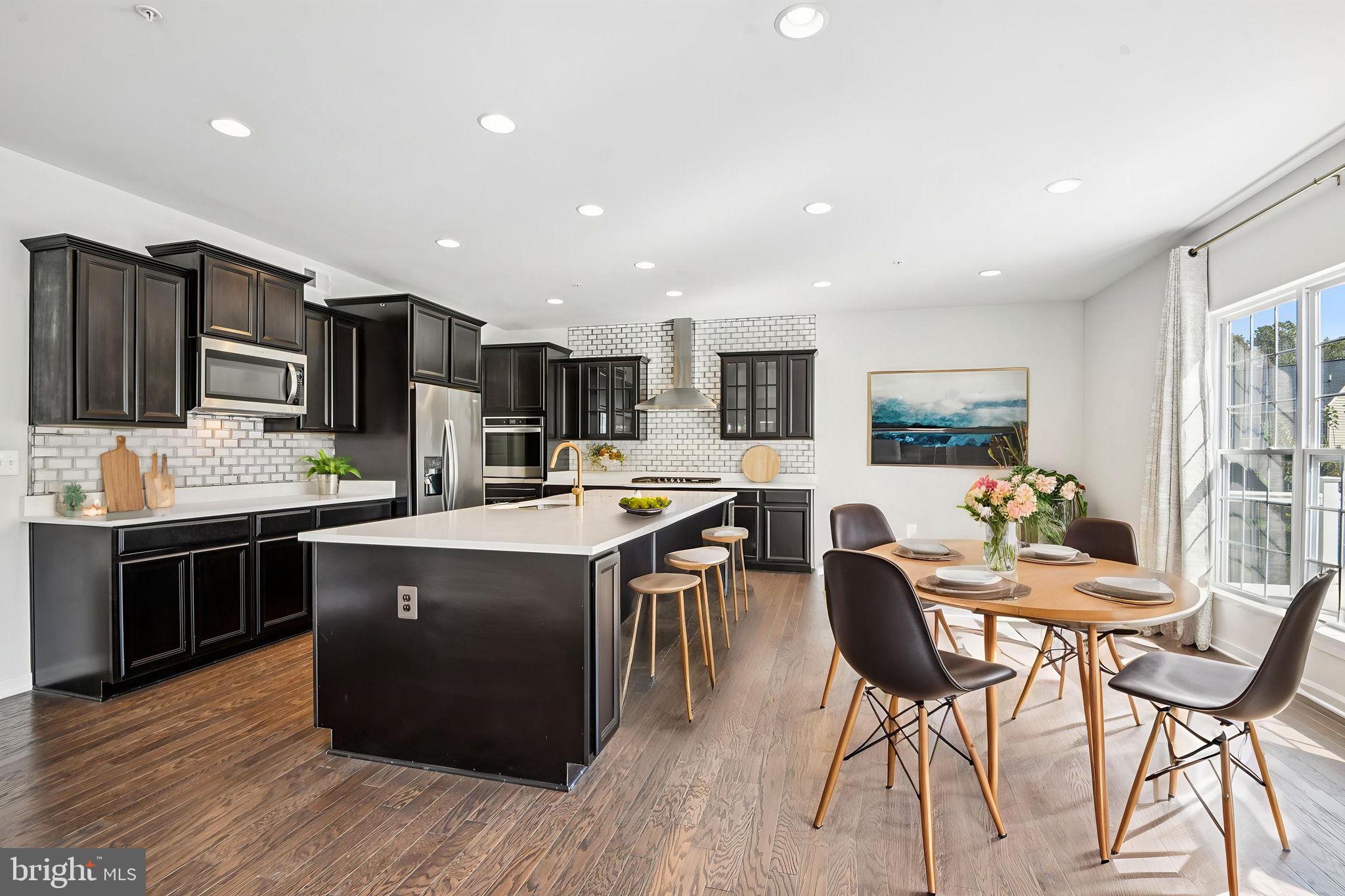 VILLAGES OF SAVANNAH - Residential