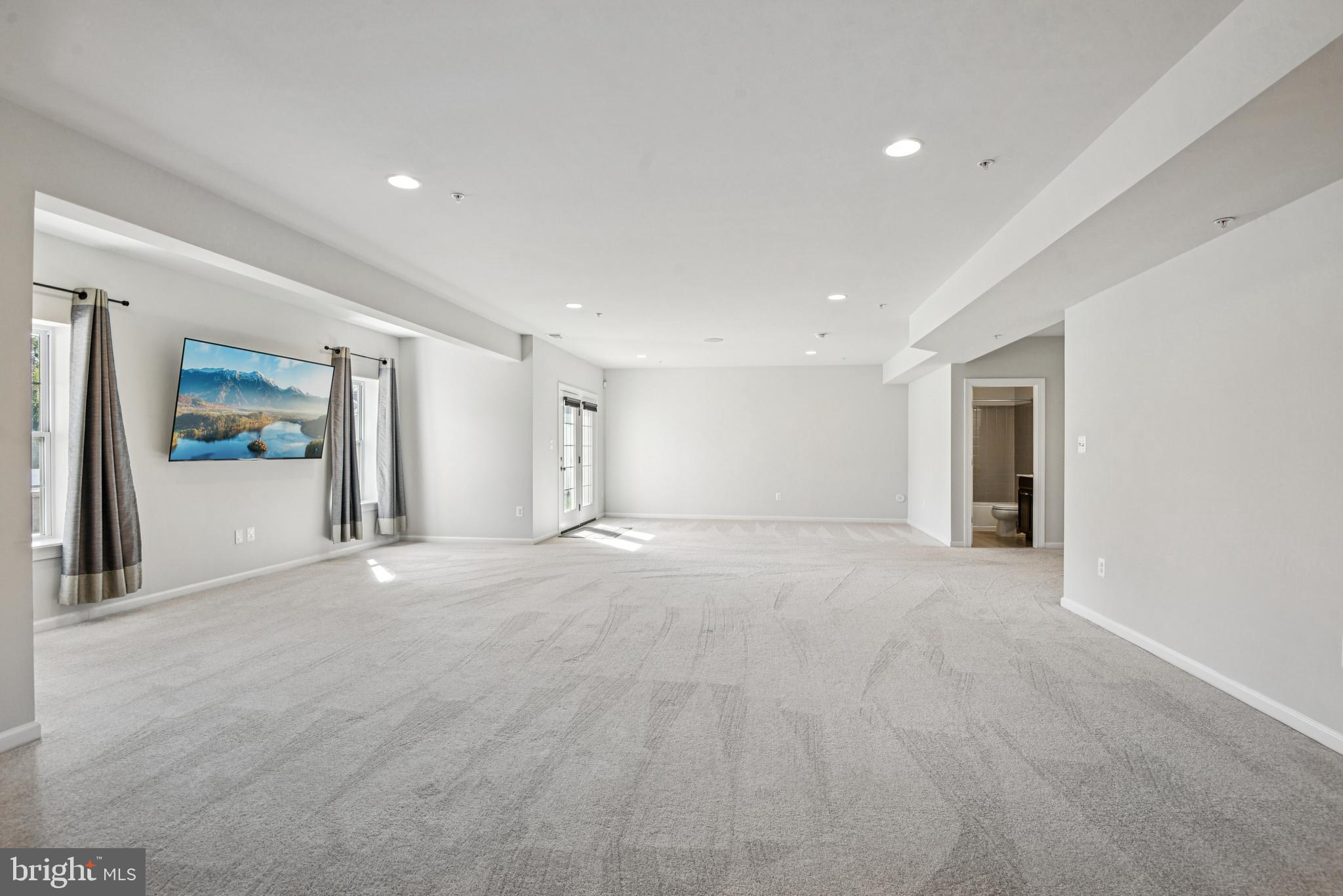 VILLAGES OF SAVANNAH - Residential