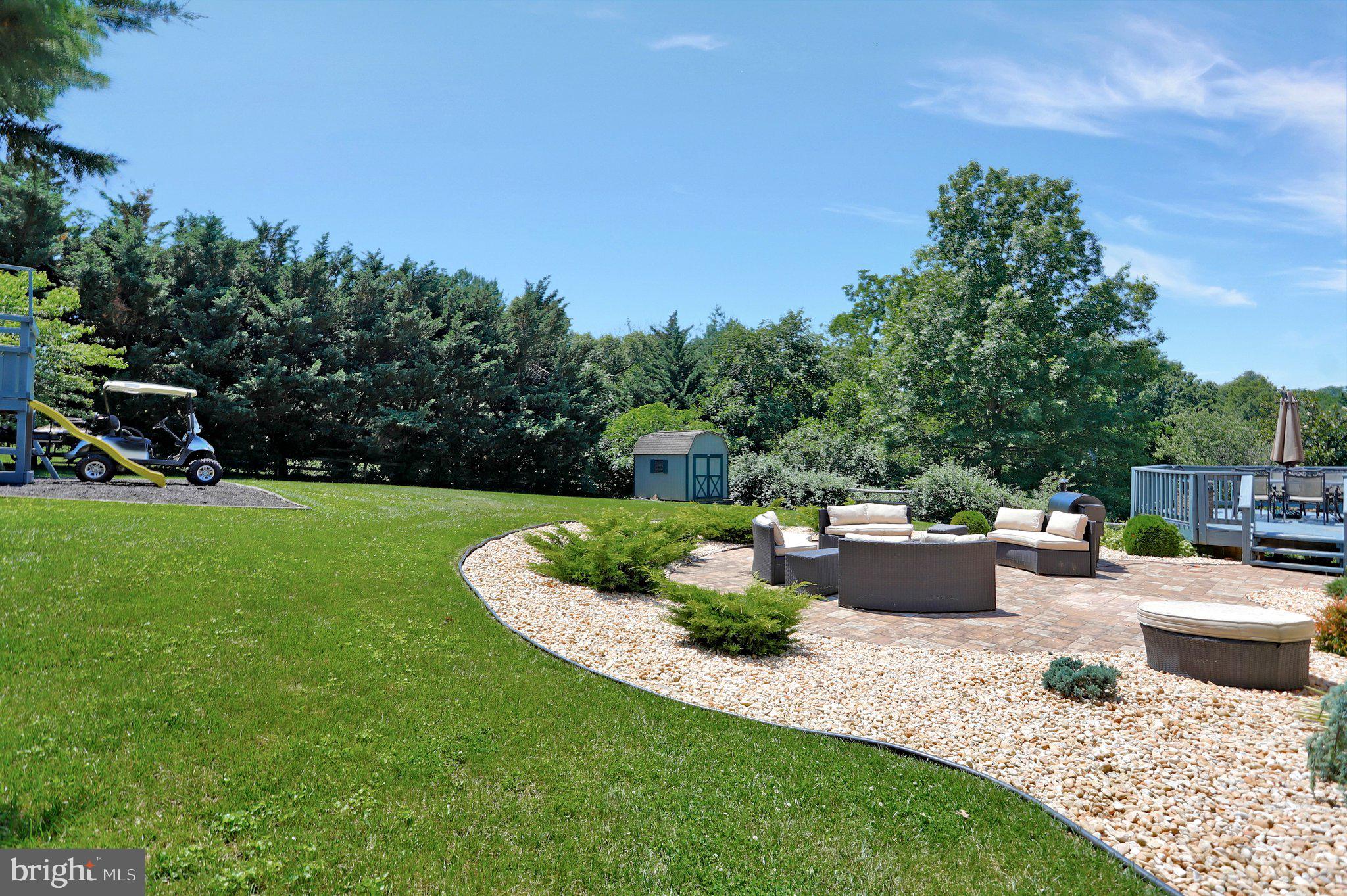 FOXLEIGH MEADOWS - Residential